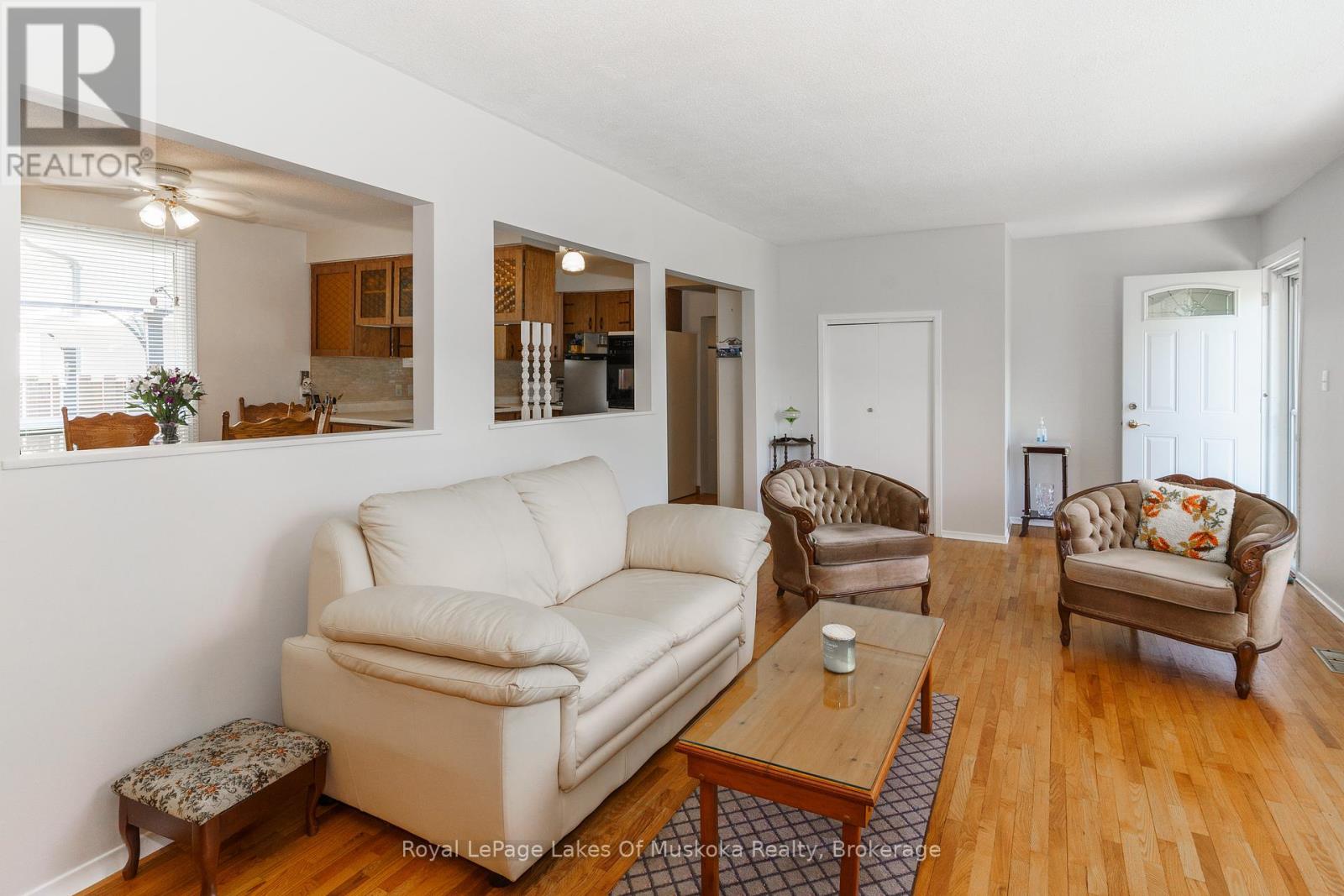 205 Wanda Miller Road, Gravenhurst, Ontario  P1P 1H8 - Photo 16 - X12044908
