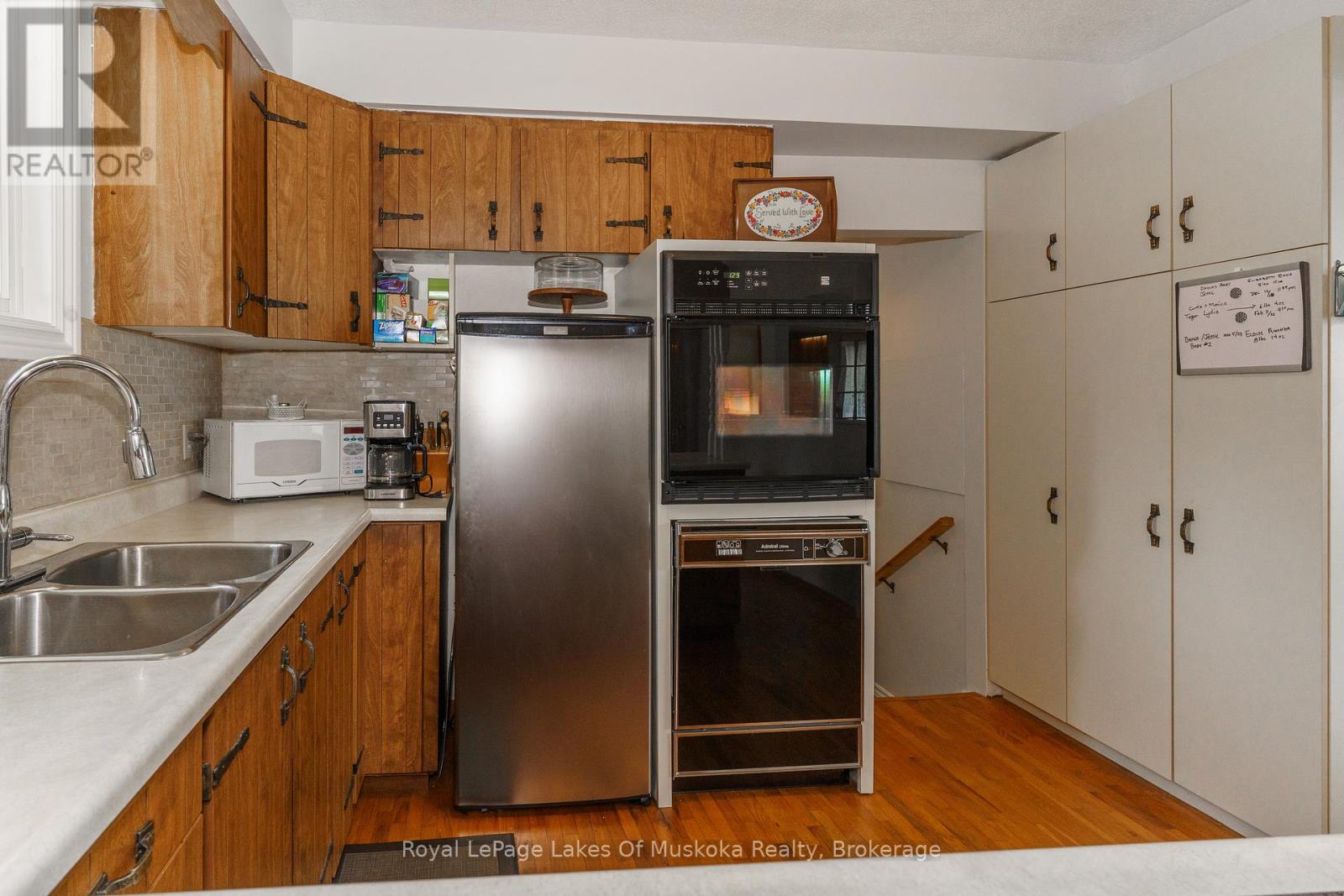205 Wanda Miller Road, Gravenhurst, Ontario  P1P 1H8 - Photo 23 - X12044908