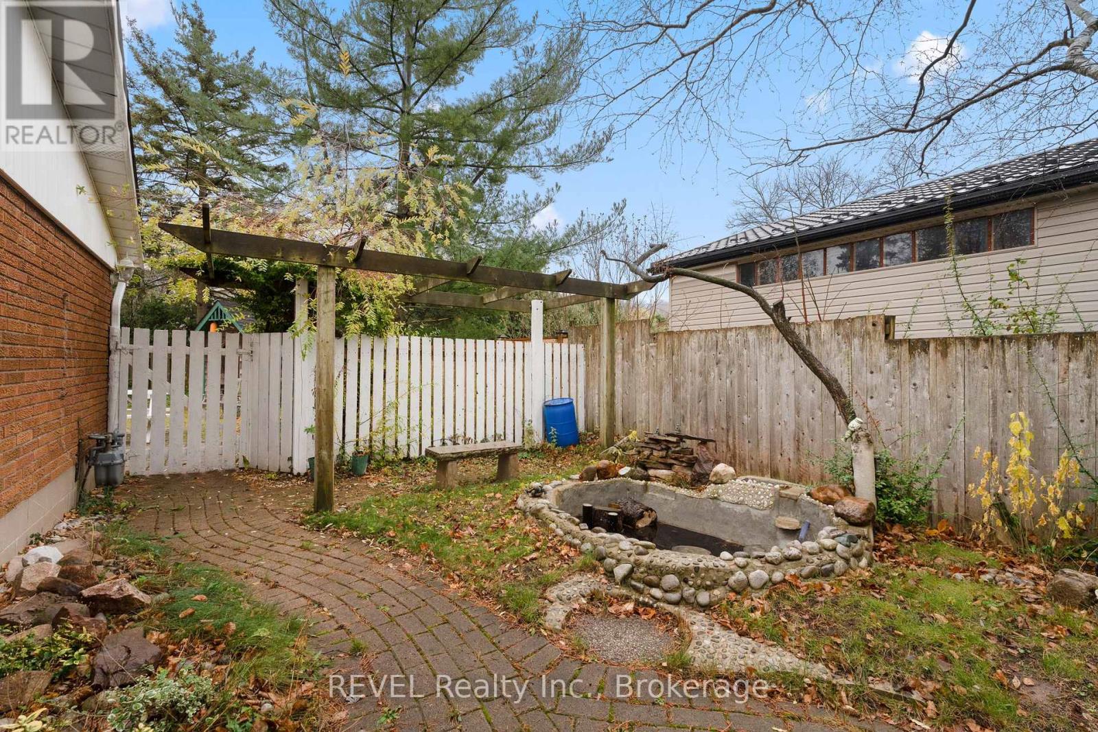 17 Partition Street, Niagara-On-The-Lake, Ontario  L0S 1L0 - Photo 33 - X12045056