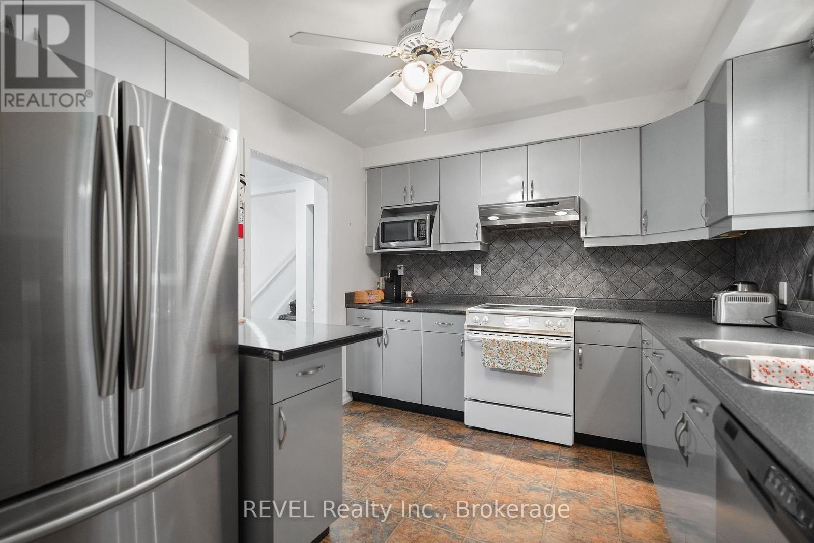 17 Partition Street, Niagara-On-The-Lake, Ontario  L0S 1L0 - Photo 7 - X12045056