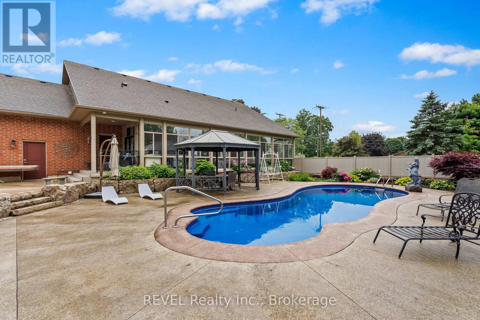 Property at 3676 REBSTOCK ROAD image 3
