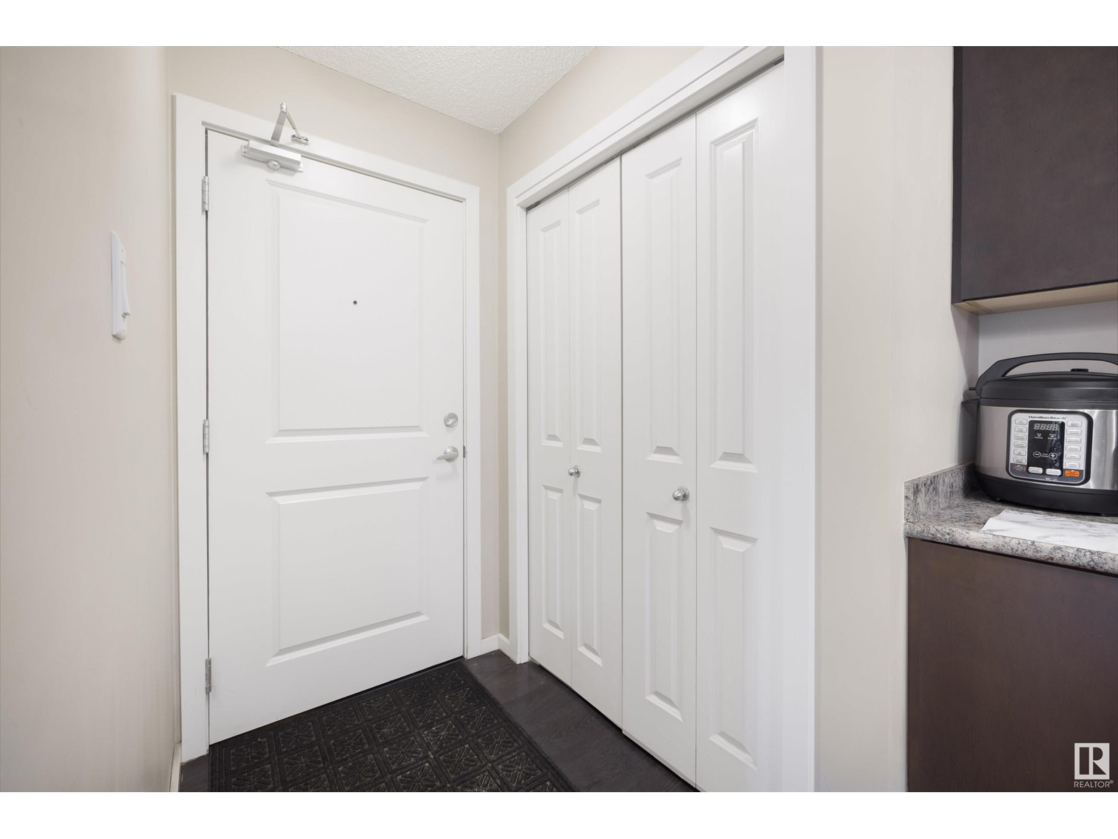 Property at #219 344 WINDERMERE RD SW image 5