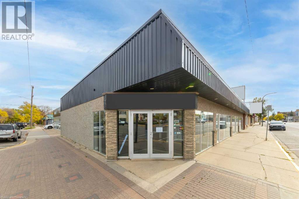 4813 49 Avenue, Lloydminster, Saskatchewan  S9V 0L9 - Photo 2 - A2205513