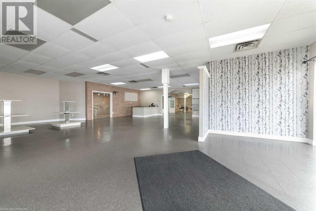 4813 49 Avenue, Lloydminster, Saskatchewan  S9V 0L9 - Photo 6 - A2205513