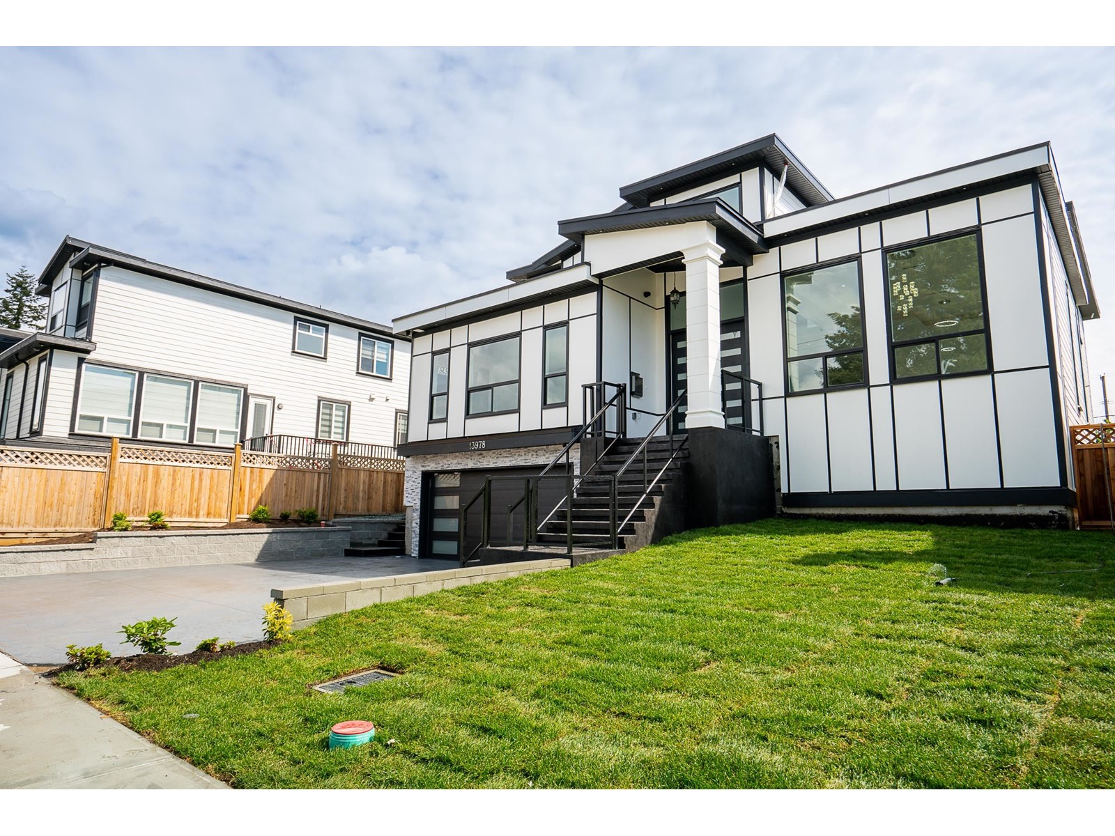 Property at 13978 113A AVENUE image 1