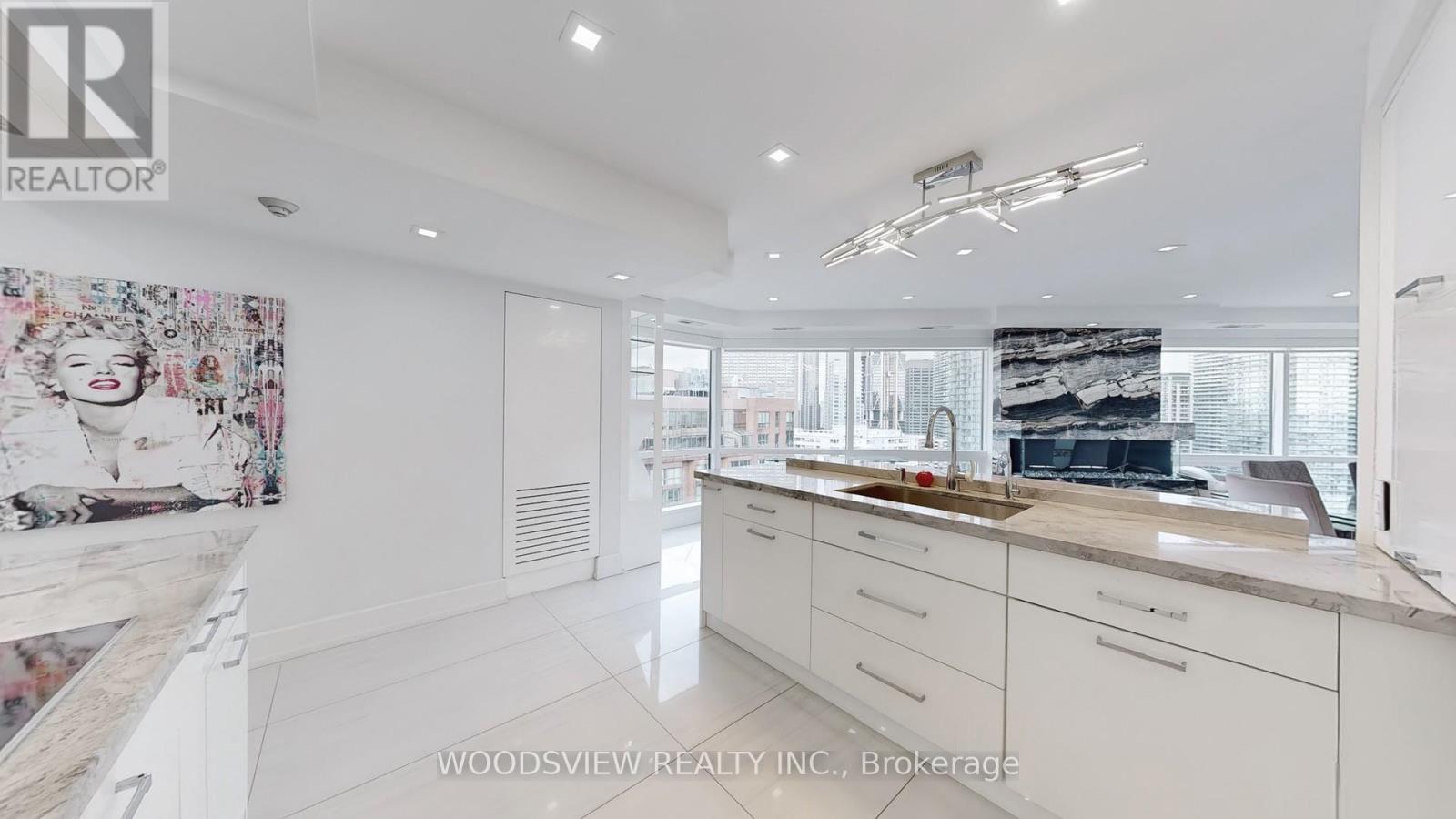 3004 - 1001 Bay Street, Toronto, Ontario  M5S 3A6 - Photo 1 - C12044987