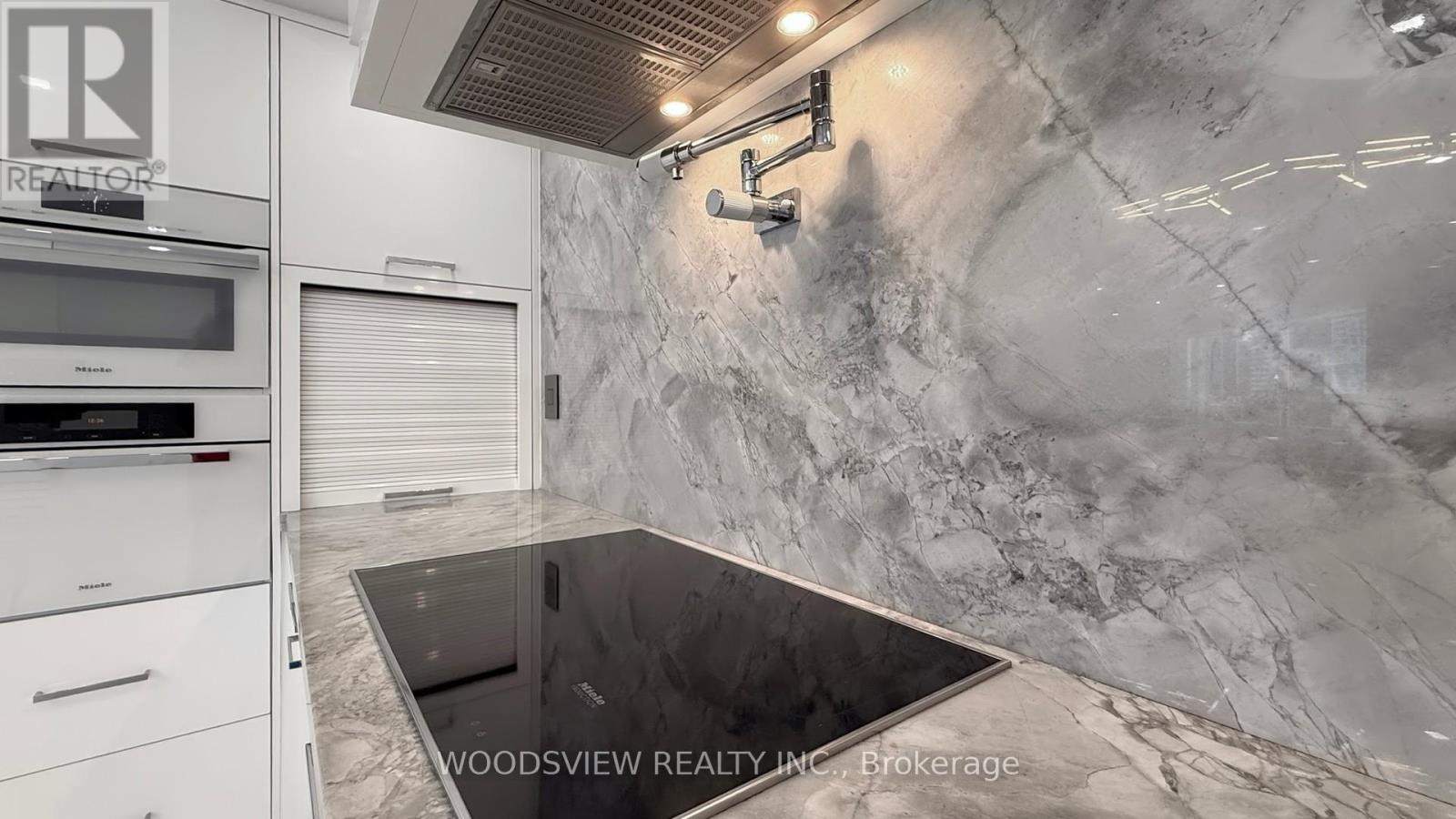 3004 - 1001 Bay Street, Toronto, Ontario  M5S 3A6 - Photo 4 - C12044987