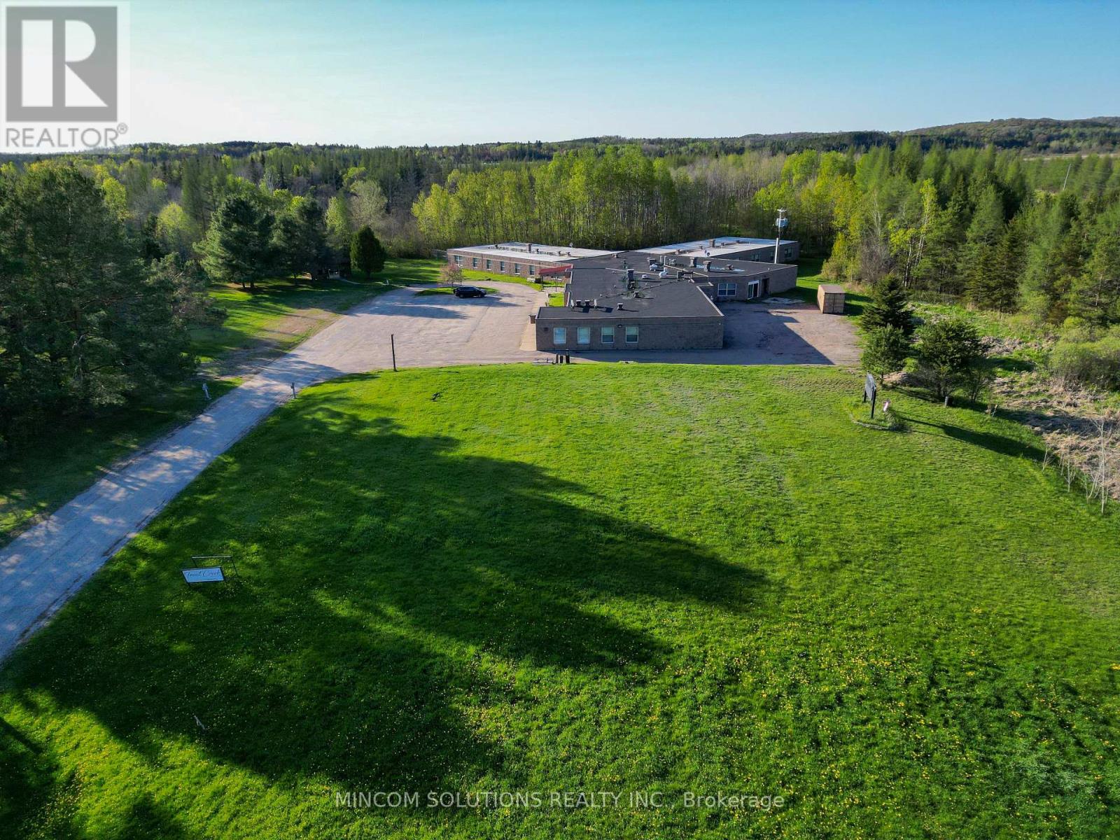 102 Corkery Street, Powassan (Trout Creek), Ontario  P0H 2L0 - Photo 37 - X12018812