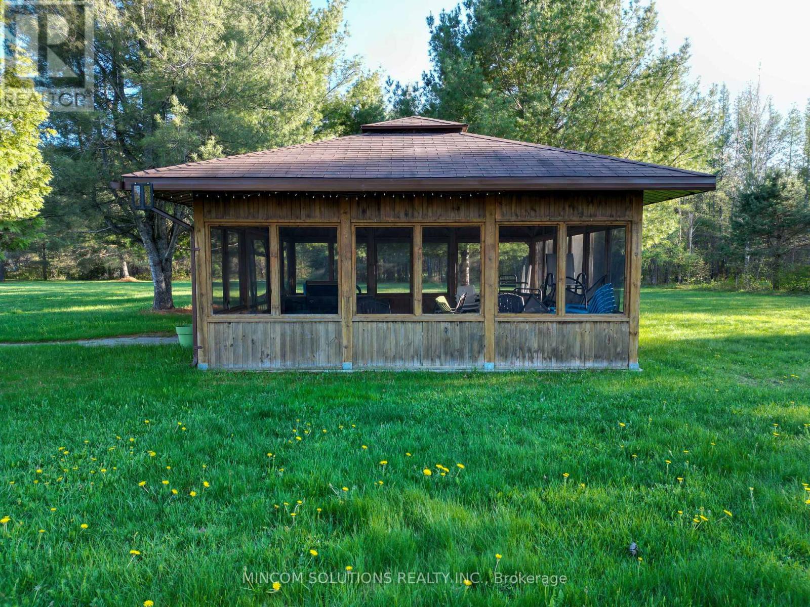 102 Corkery Street, Powassan (Trout Creek), Ontario  P0H 2L0 - Photo 42 - X12018812