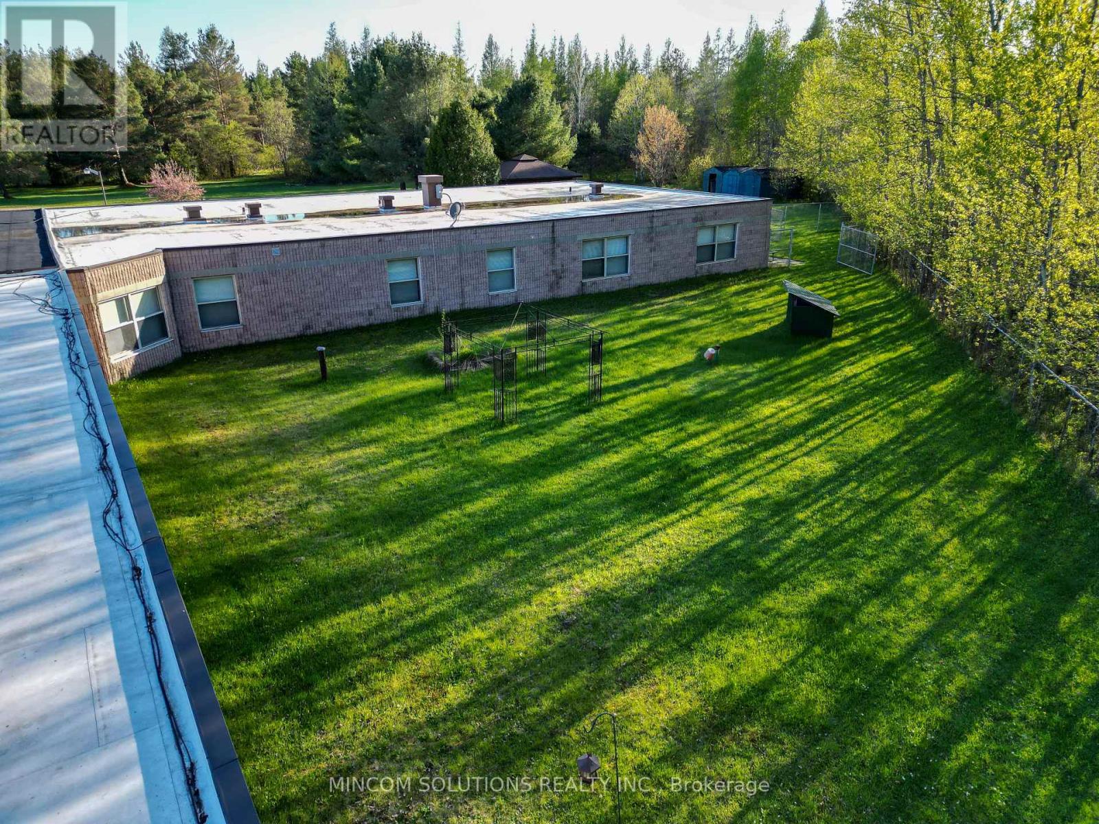102 Corkery Street, Powassan (Trout Creek), Ontario  P0H 2L0 - Photo 47 - X12018812