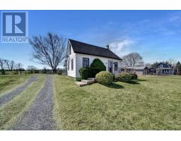 18617 LOYALIST PARKWAY, Prince Edward County, Ontario
