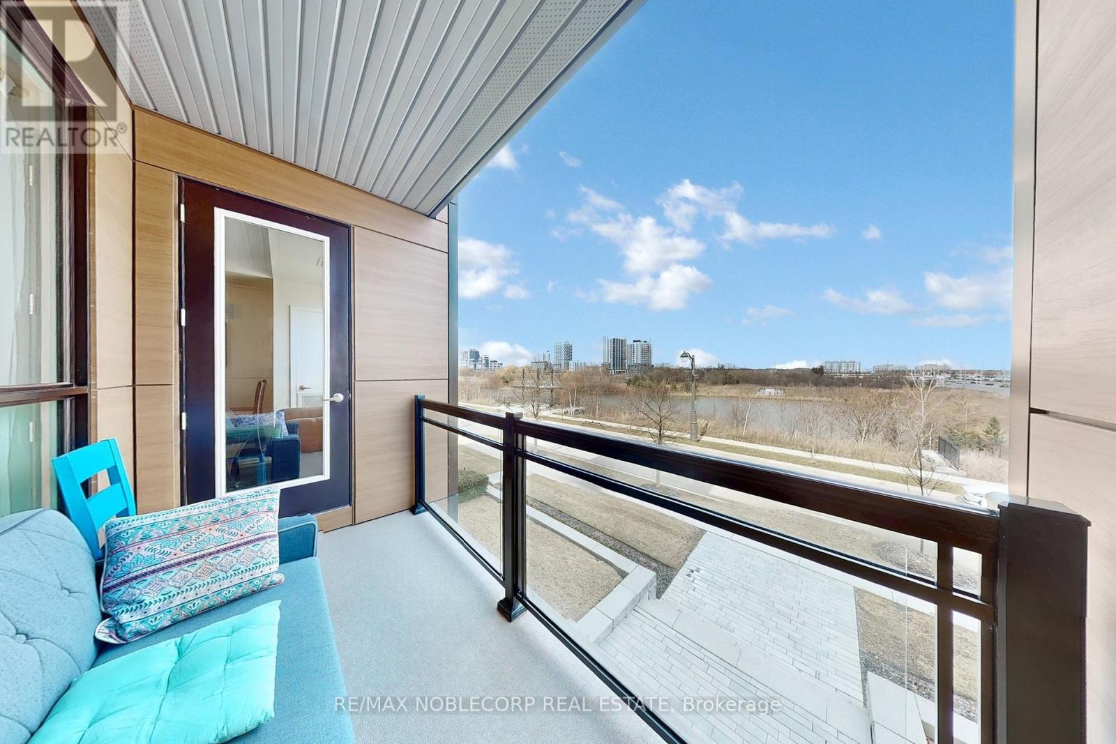 214 - 210 Sabina Drive, Oakville, Ontario  L6H 0W6 - Photo 24 - W12044980