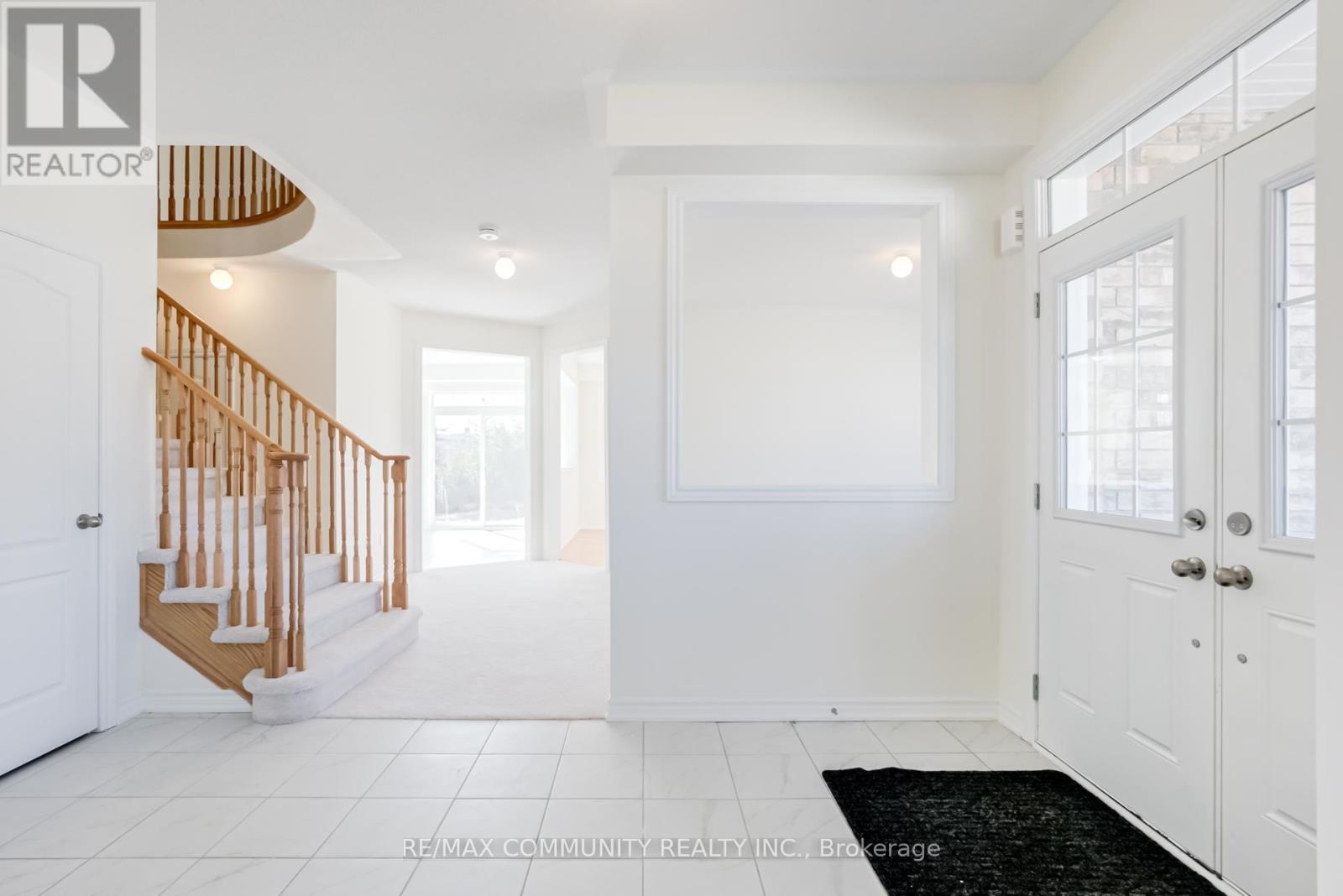 1 Jeanne Pynn Avenue, Georgina, Ontario  L0E 1R0 - Photo 11 - N12045036
