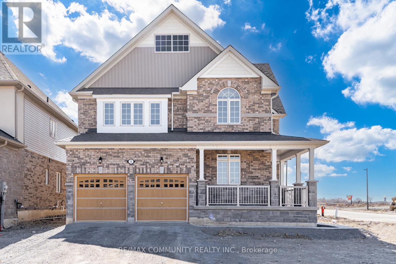 Property at 1 JEANNE PYNN AVENUE image 2