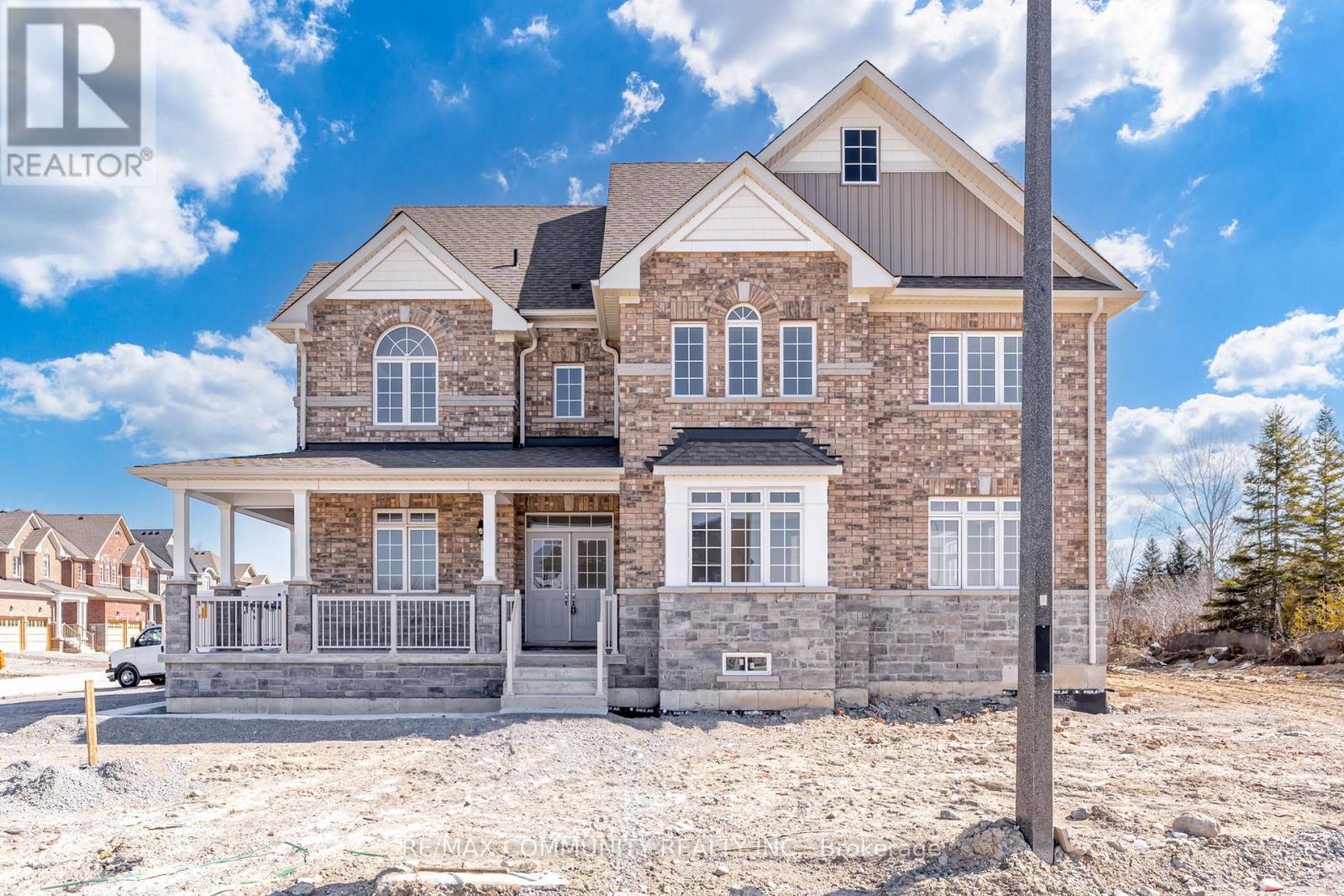 Property at 1 JEANNE PYNN AVENUE image 3