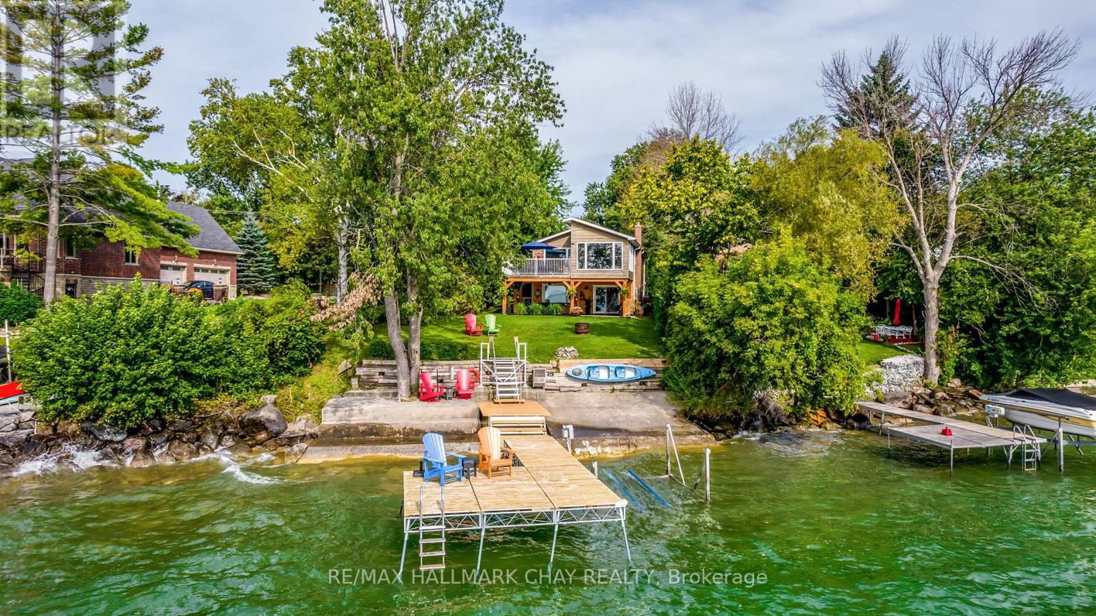 Property at 1069 LAKESHORE ROAD E image 1