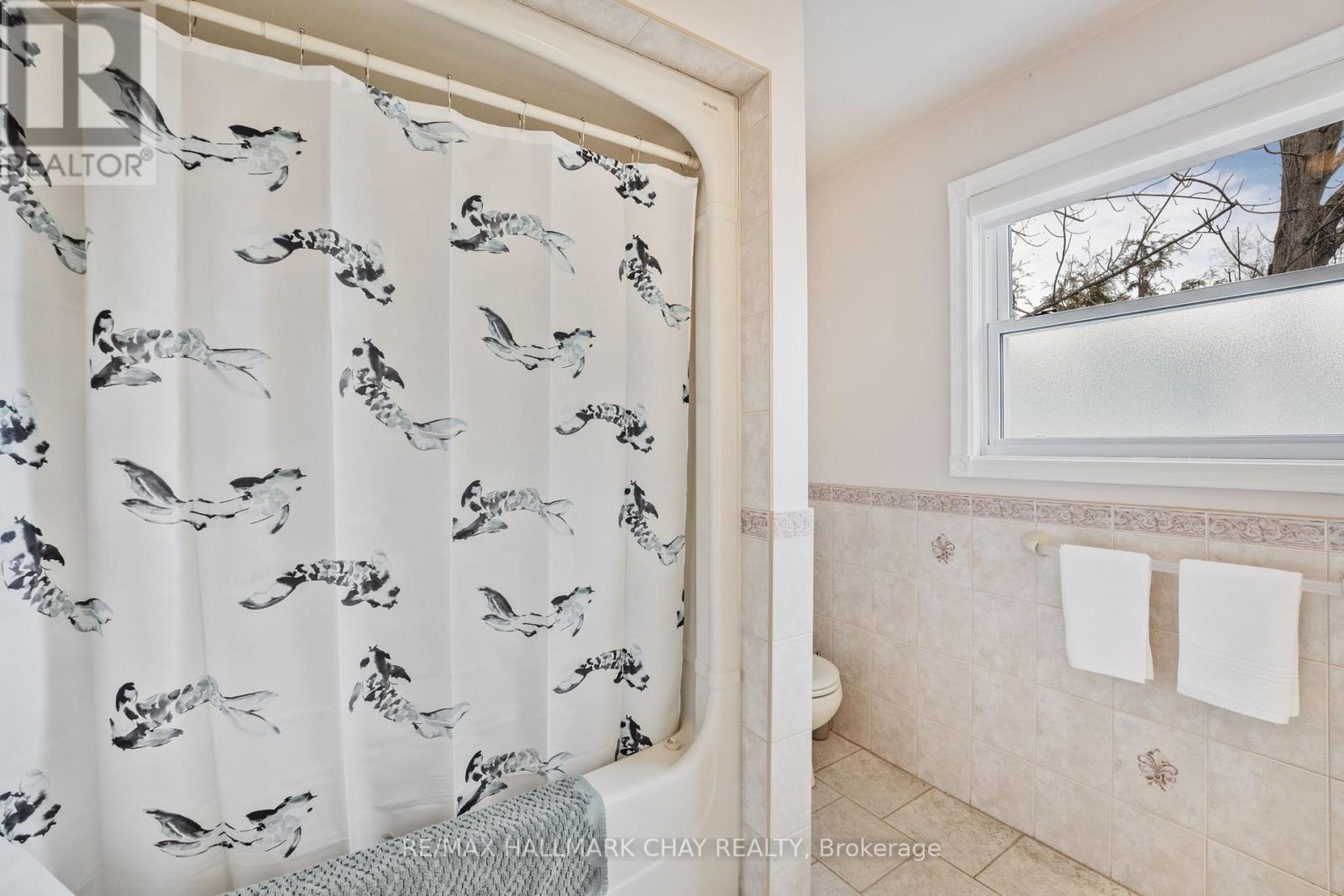 1069 Lakeshore Road E, Oro-Medonte (Hawkestone), Ontario  L0L 1T0 - Photo 34 - S12045052