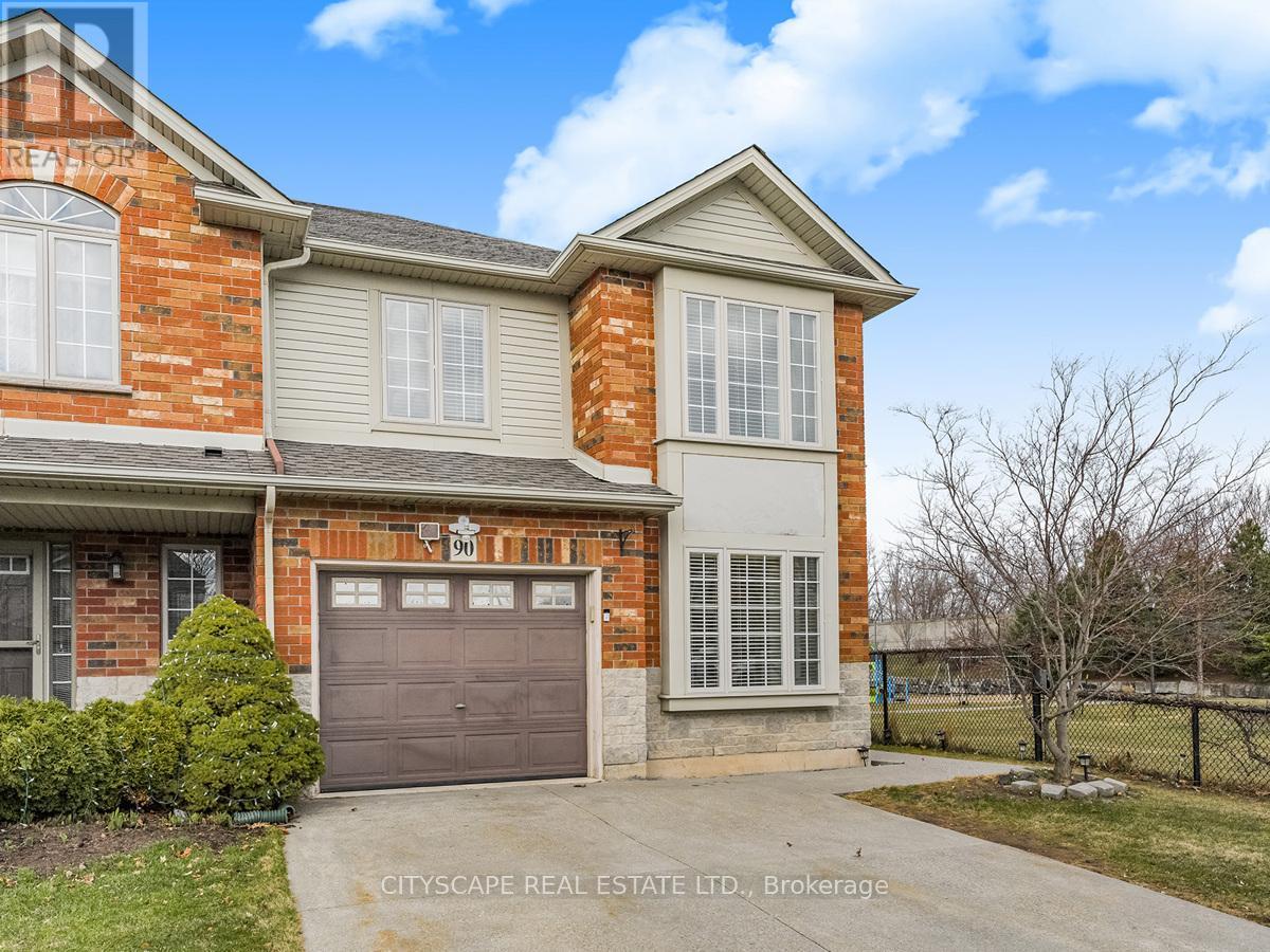 Property at 90 MAGNOLIA CRESCENT image 2
