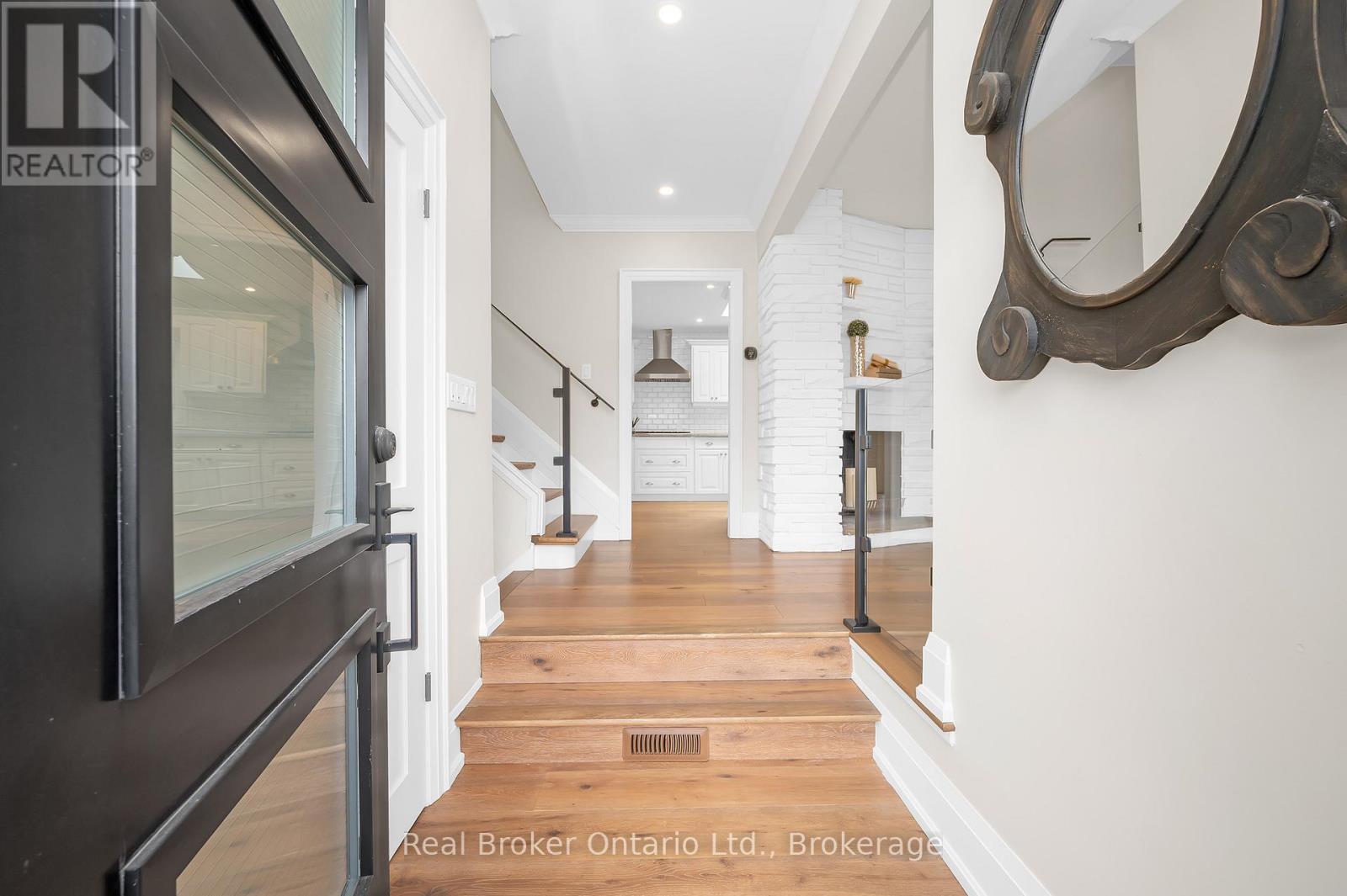 Property at 614 GAYNE BOULEVARD image 5