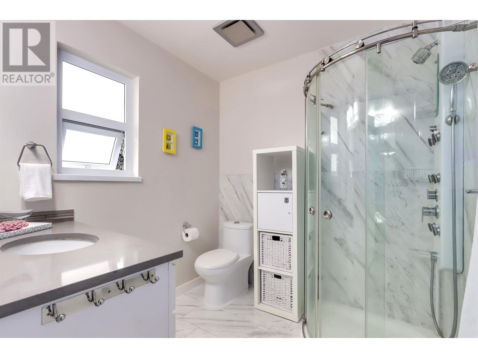 4555 Ranger Avenue, North Vancouver, British Columbia  V7R 3L6 - Photo 23 - R2982705