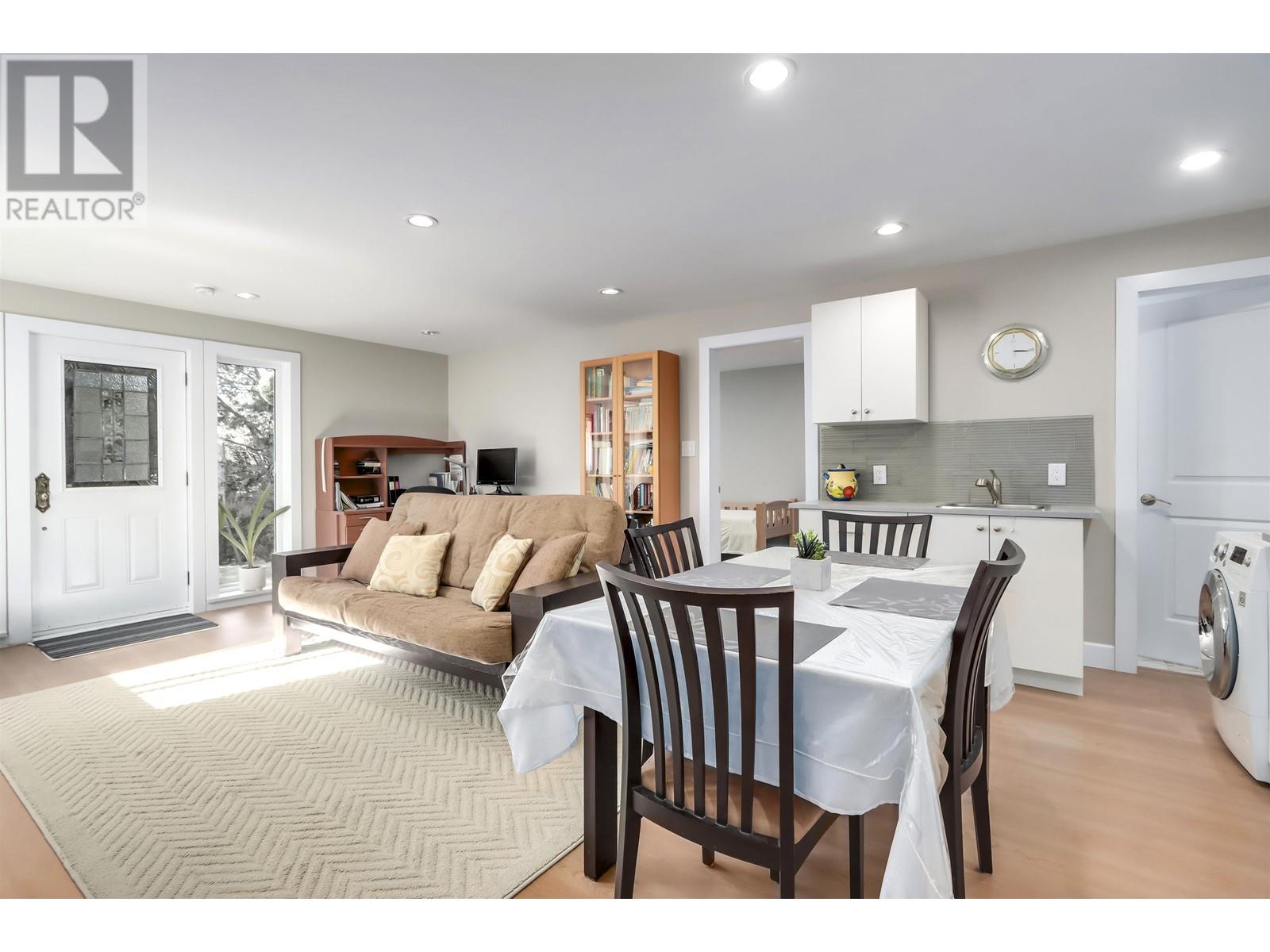 4555 Ranger Avenue, North Vancouver, British Columbia  V7R 3L6 - Photo 29 - R2982705