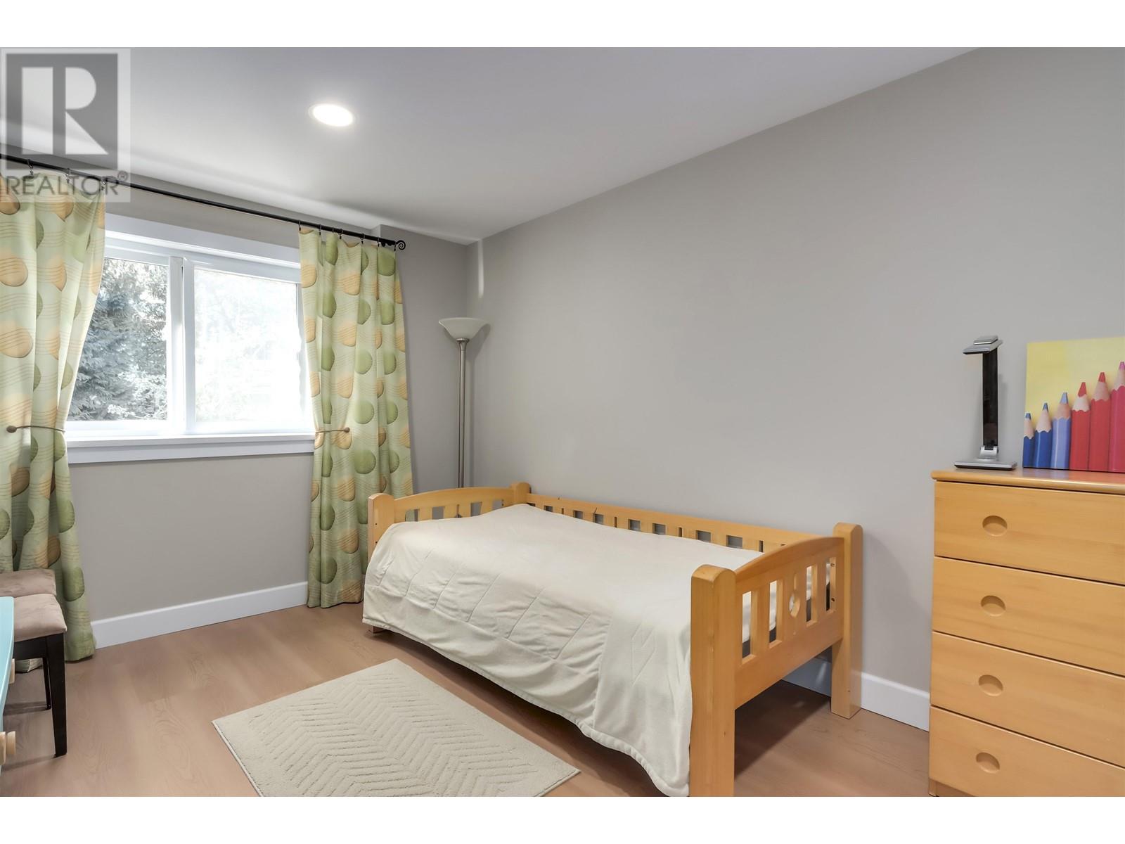 4555 Ranger Avenue, North Vancouver, British Columbia  V7R 3L6 - Photo 31 - R2982705