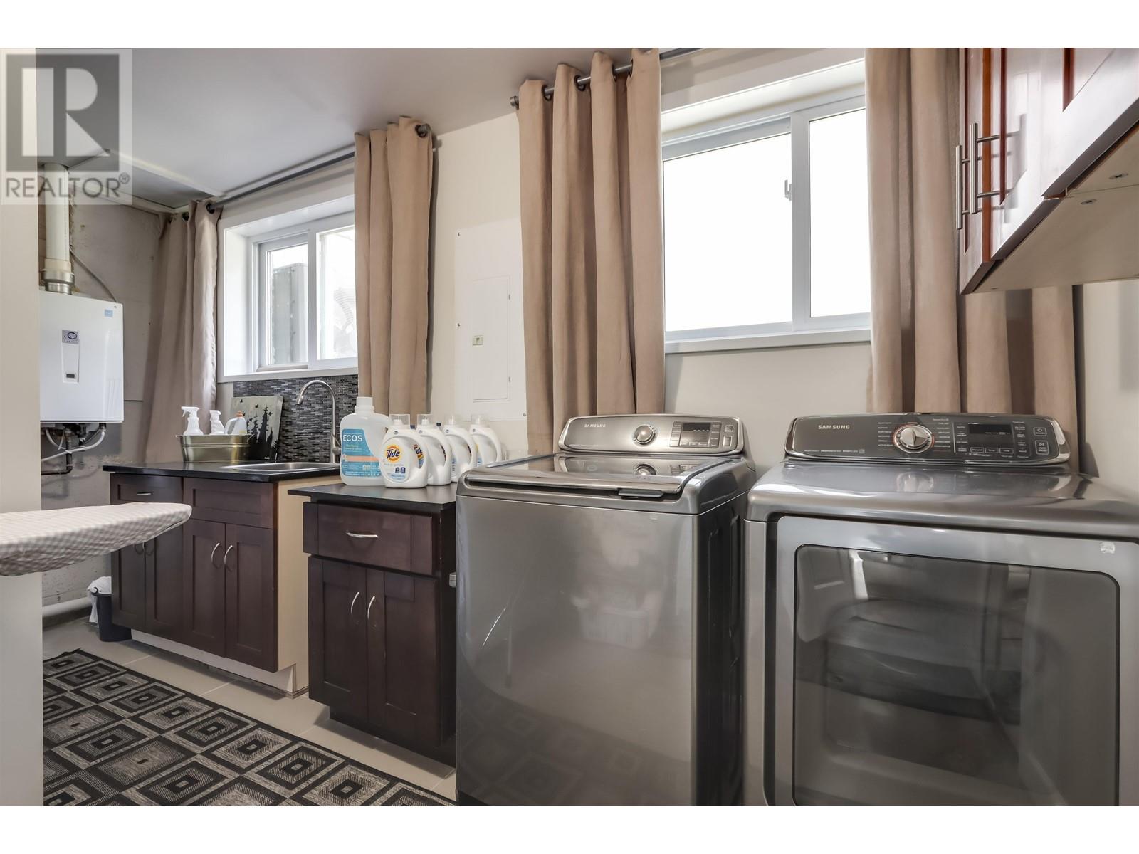4555 Ranger Avenue, North Vancouver, British Columbia  V7R 3L6 - Photo 33 - R2982705