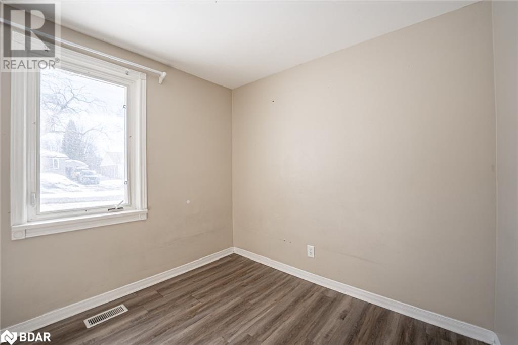 246 Wellington Street E, Barrie, Ontario  L4M 2E3 - Photo 7 - 40710977