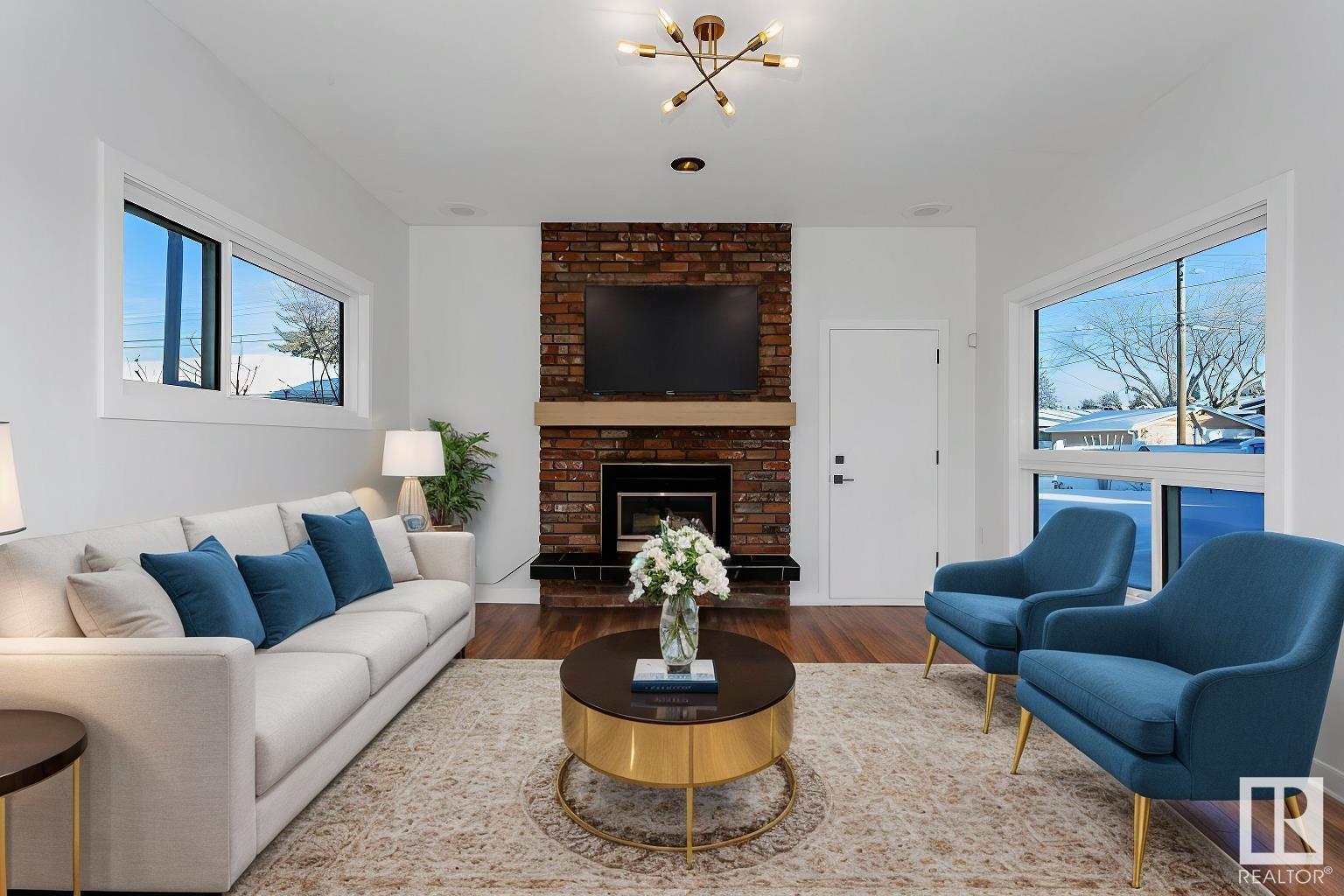 Property at 11332 57 AV NW image 5