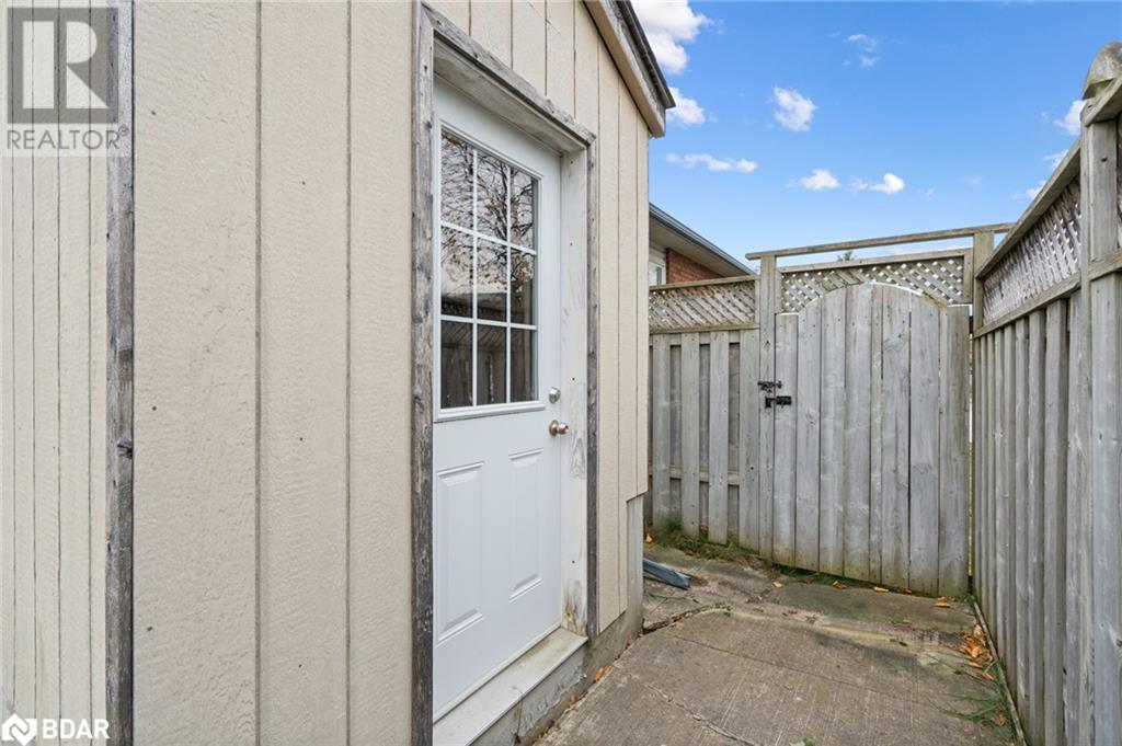 62 Mapleton Avenue, Barrie, Ontario  L4N 7L6 - Photo 34 - 40710885