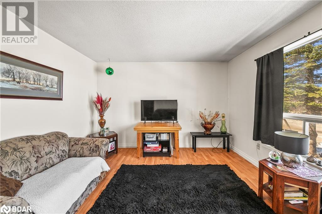 Property at 193 ELIZABETH Street image 3