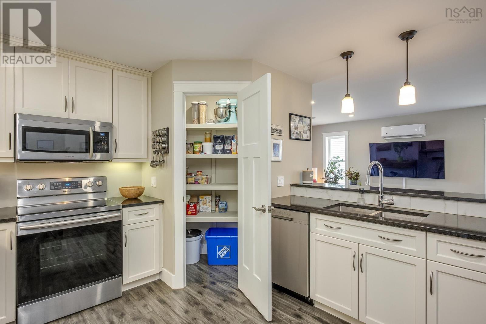 25 Selena Court, Port Williams, Nova Scotia  B0P 1T0 - Photo 7 - 202505980