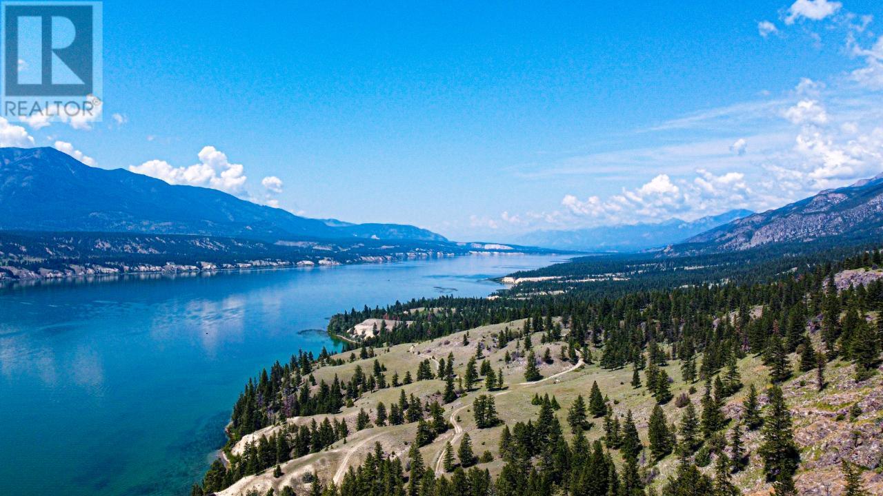 8785 Grainger Road, Canal Flats, British Columbia  V0B 1B0 - Photo 14 - 10340728