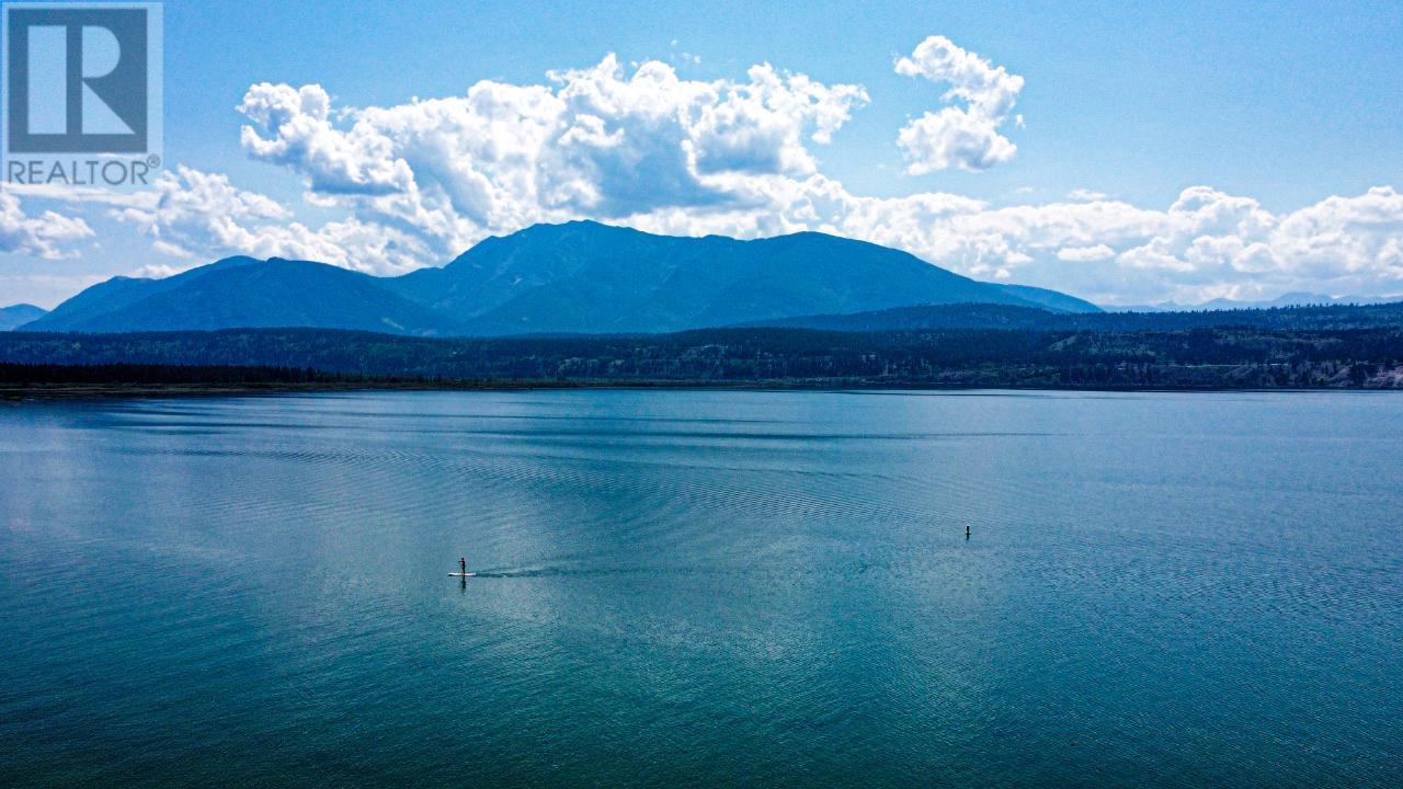8785 Grainger Road, Canal Flats, British Columbia  V0B 1B0 - Photo 31 - 10340728