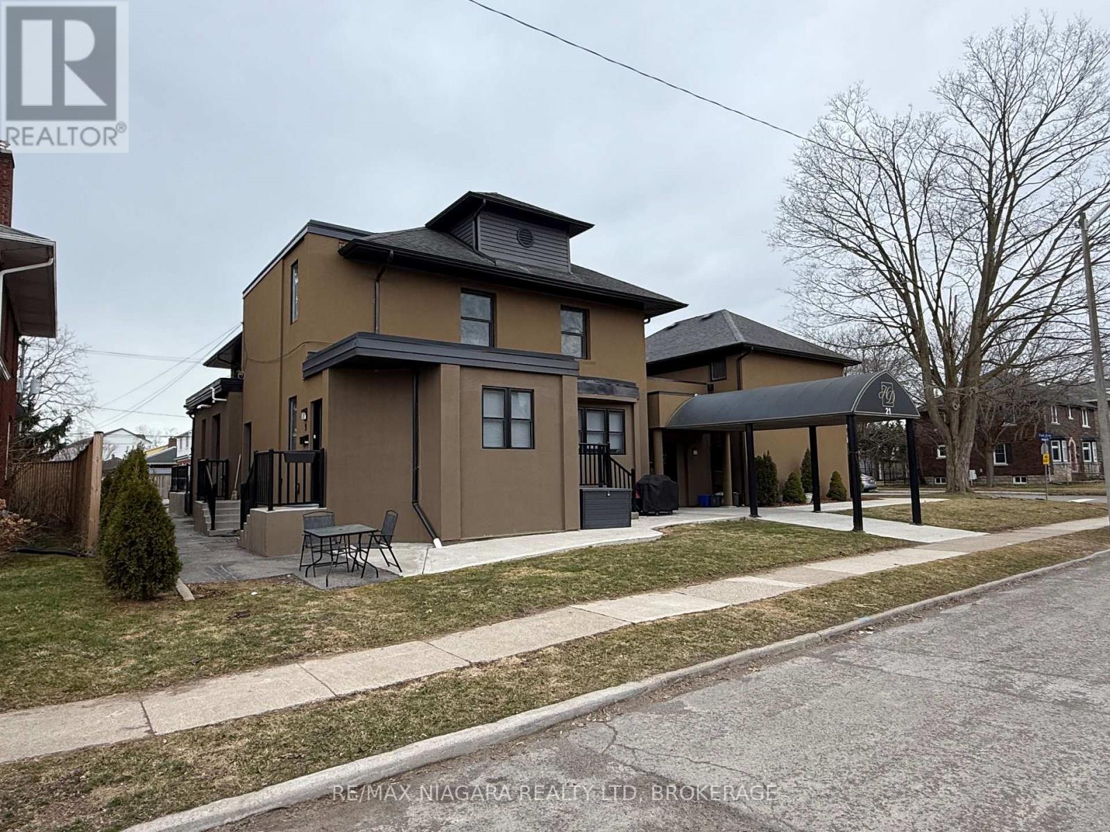 21 Wintemute Street, Fort Erie, Ontario  L2A 3N9 - Photo 1 - X11950046