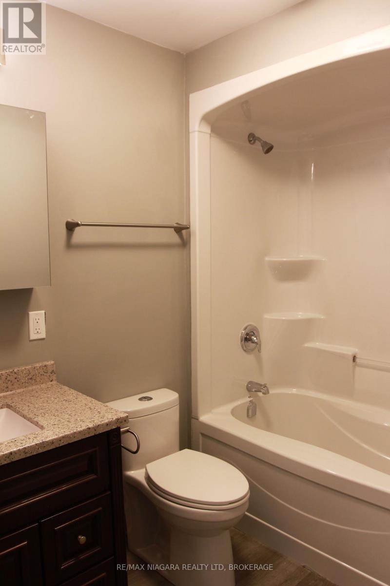 21 Wintemute Street, Fort Erie, Ontario  L2A 3N9 - Photo 12 - X11950046