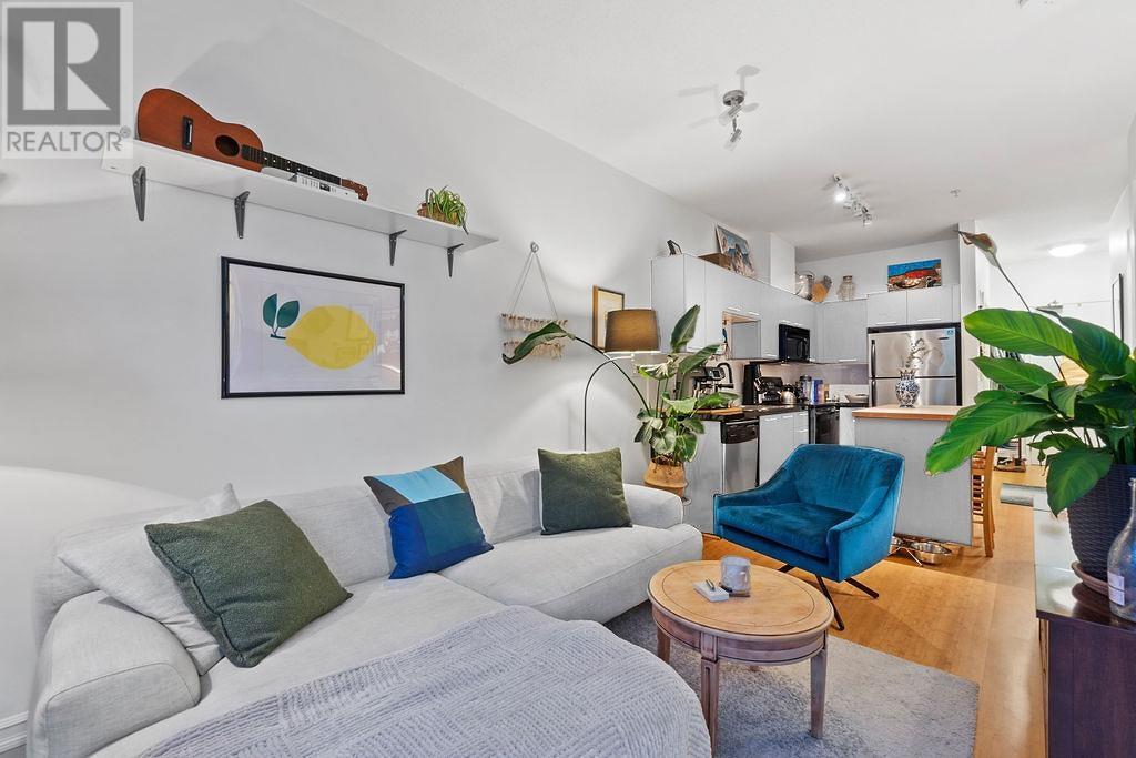 Listing Picture 5 of 31 : 411 205 E 10TH AVENUE, Vancouver / 溫哥華 - 魯藝地產 Yvonne Lu Group - MLS Medallion Club Member