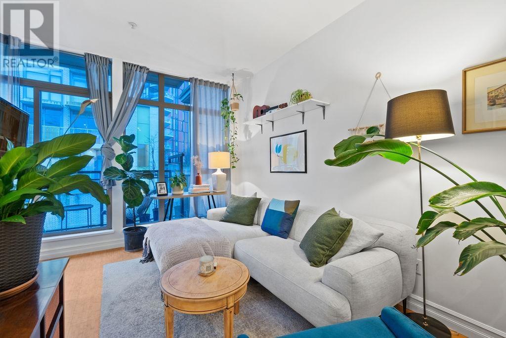 Listing Picture 4 of 31 : 411 205 E 10TH AVENUE, Vancouver / 溫哥華 - 魯藝地產 Yvonne Lu Group - MLS Medallion Club Member