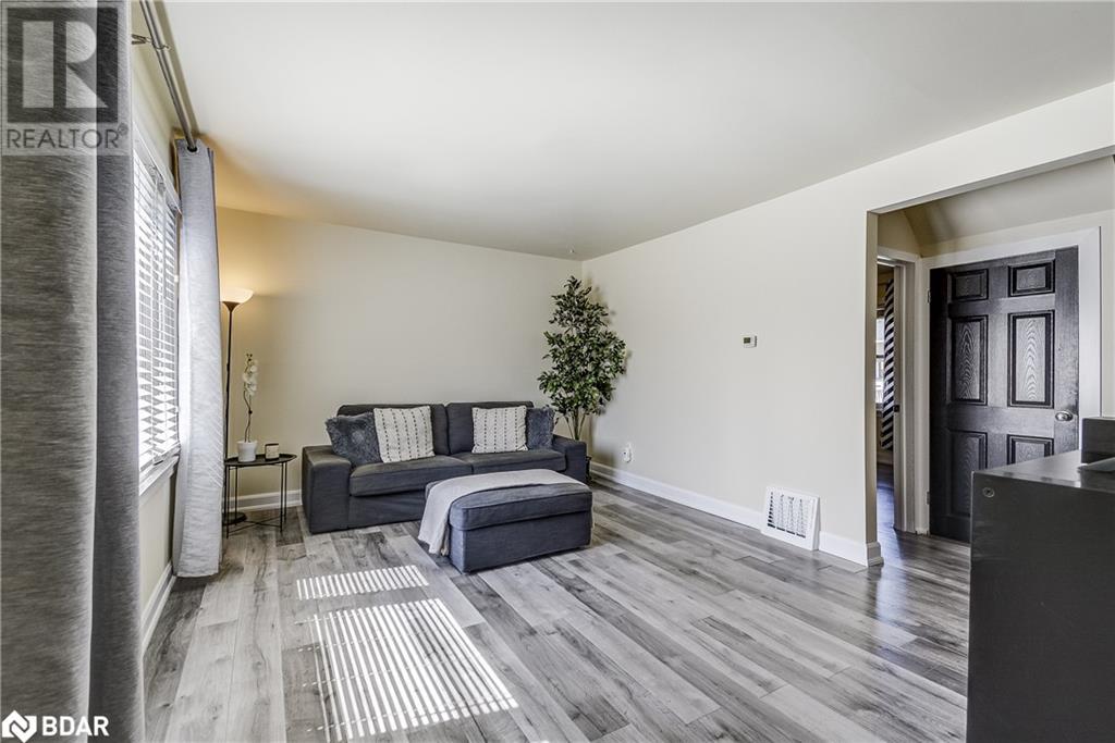 5385 Twidale Avenue, Niagara Falls, Ontario  L2E 4Y6 - Photo 4 - 40708481