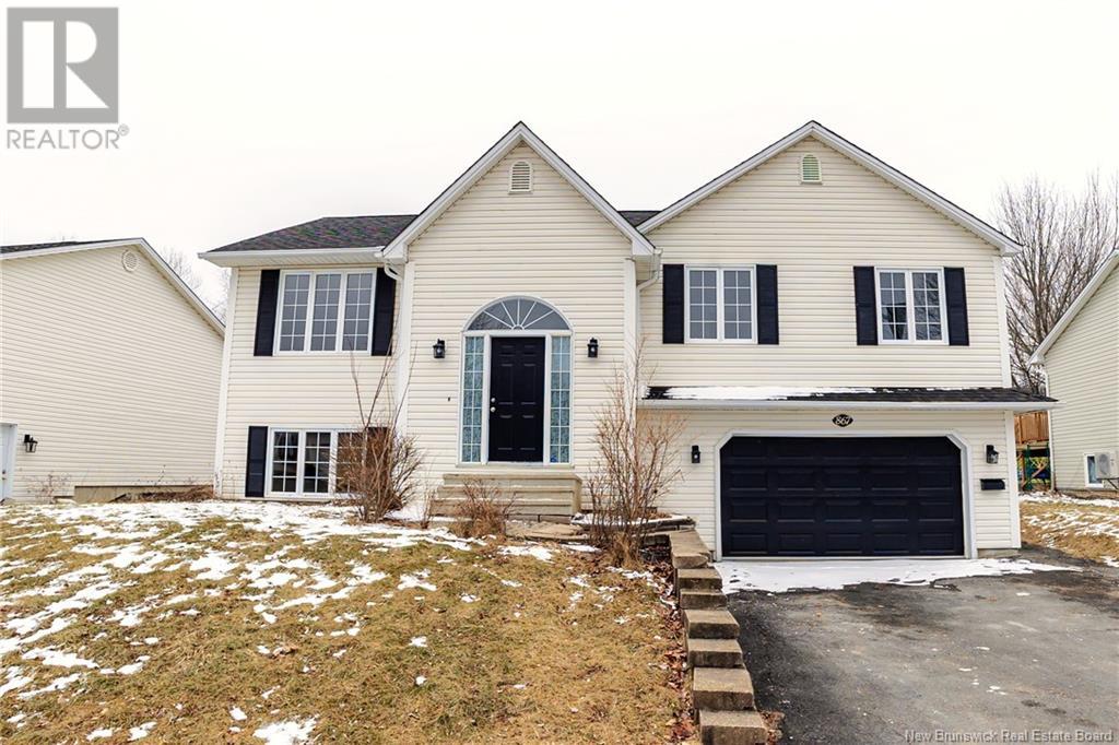 Property at 867 Douglas Avenue image 4