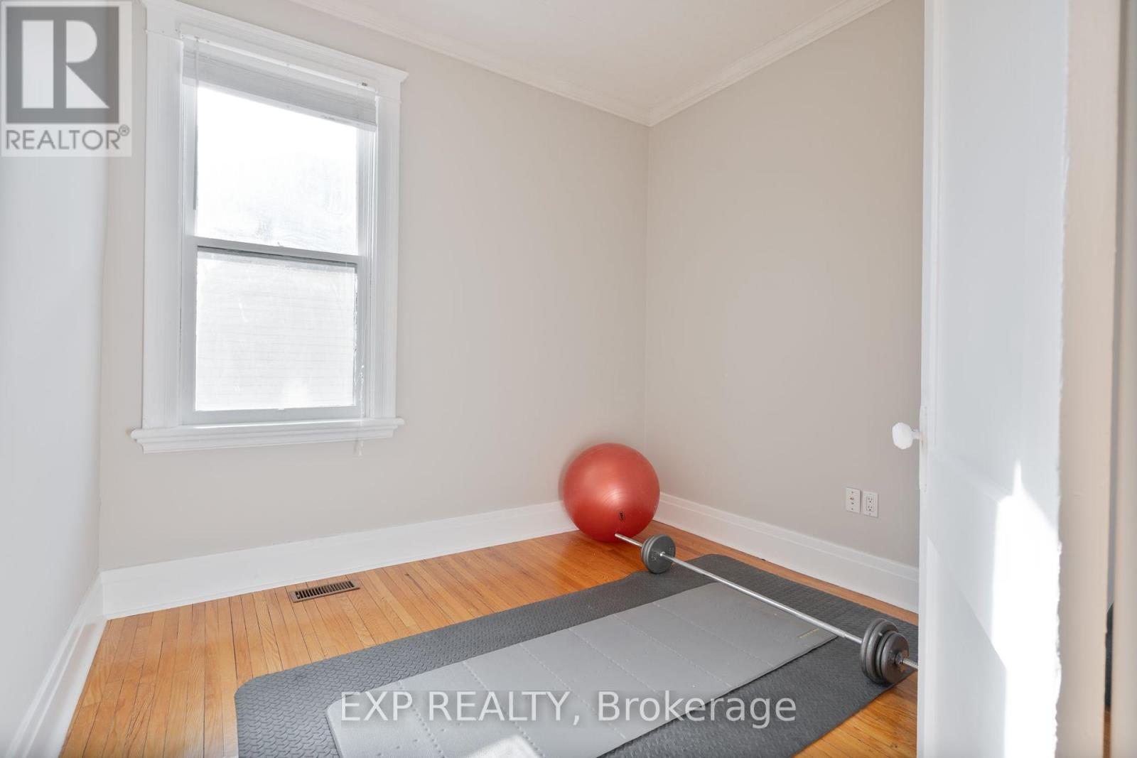 Photo 10 of 37 for 60 Beattie Avenue