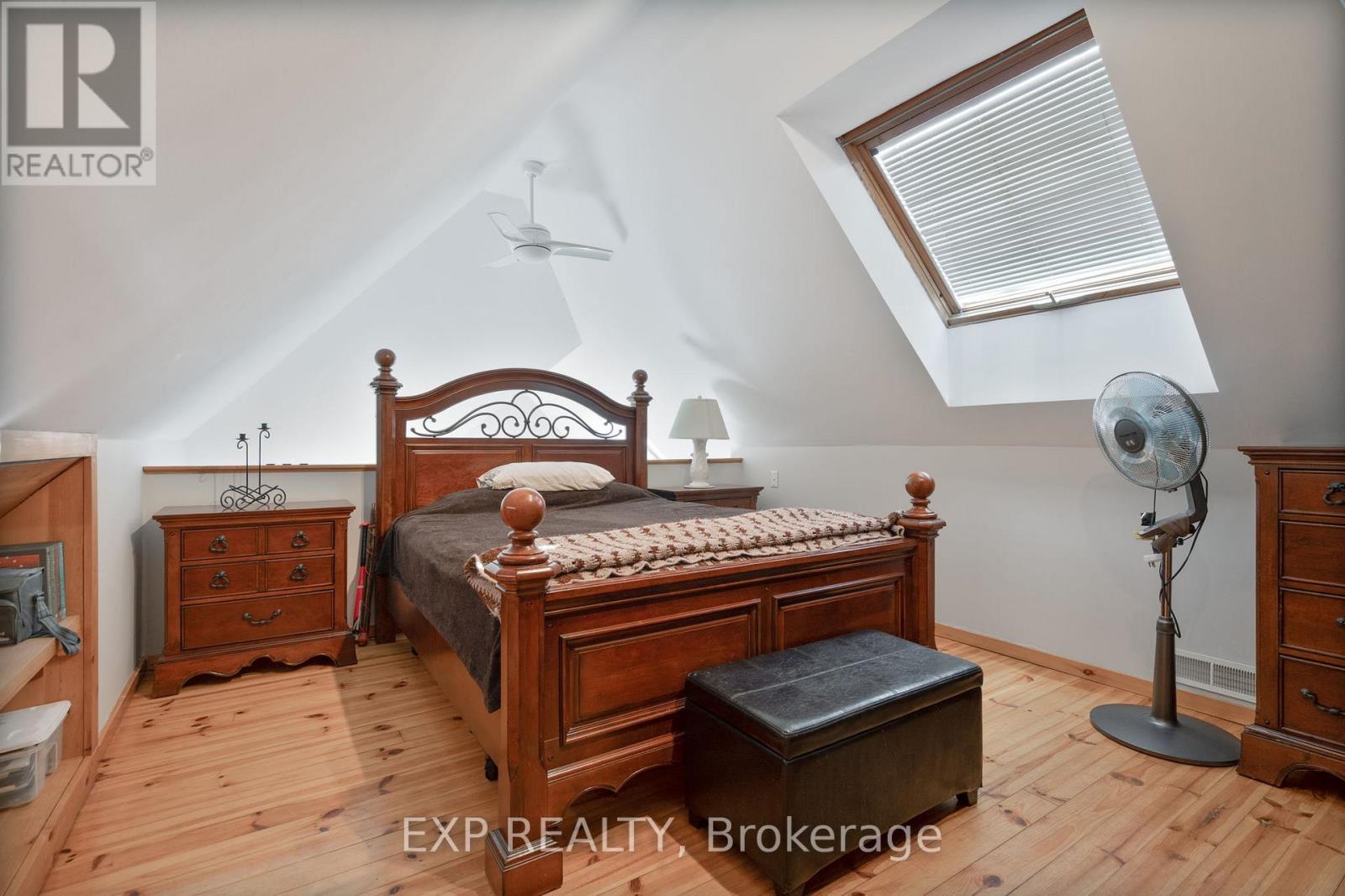 Photo 21 of 37 for 60 Beattie Avenue