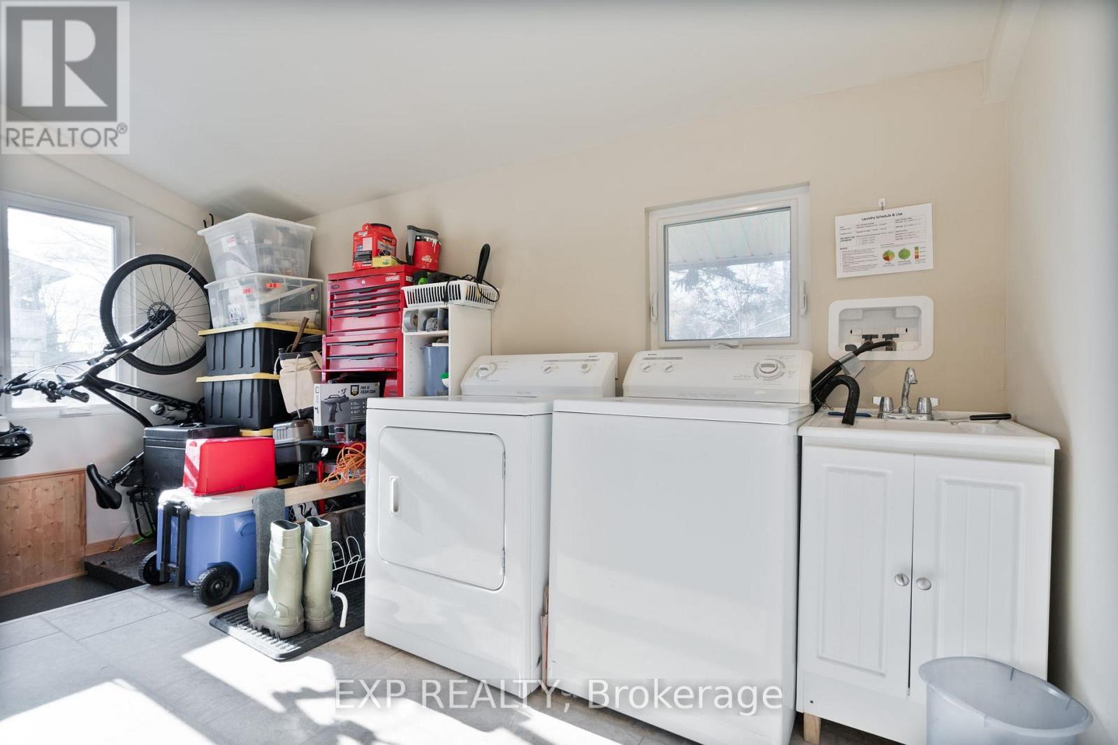 Photo 23 of 37 for 60 Beattie Avenue