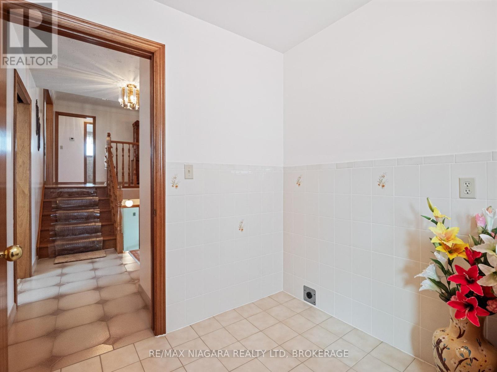 349 Albany Street, Fort Erie, Ontario  L2A 6C6 - Photo 21 - X11970848