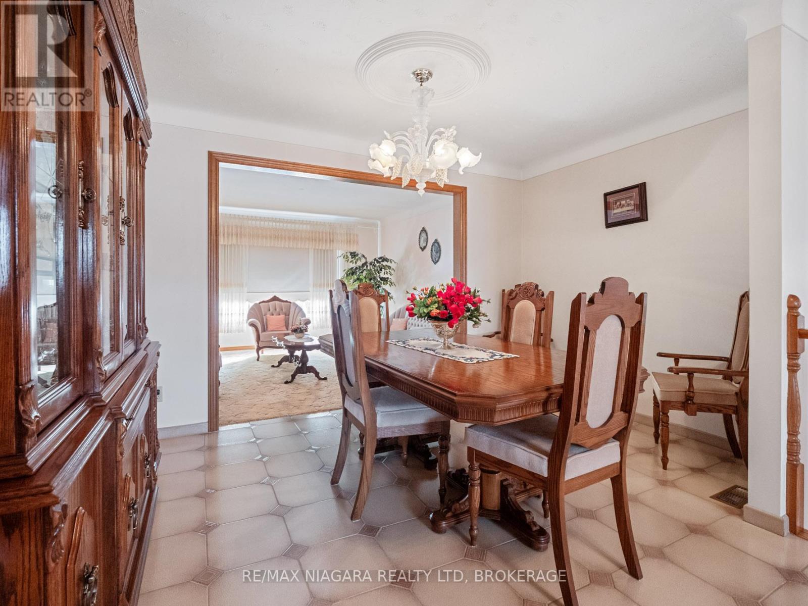 349 Albany Street, Fort Erie, Ontario  L2A 6C6 - Photo 7 - X11970848