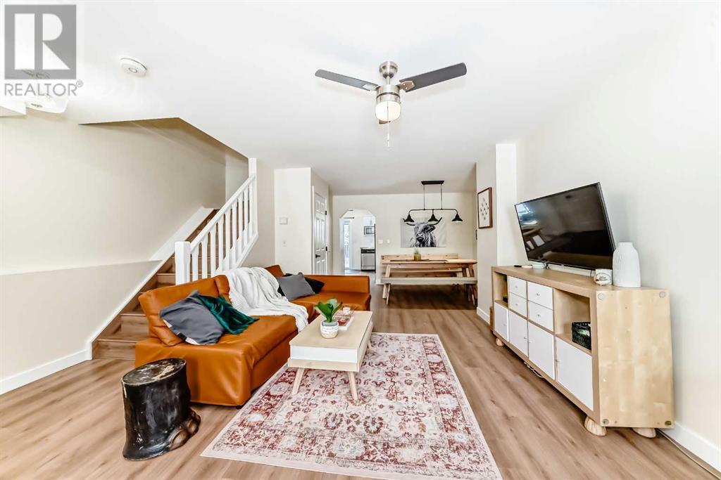 Property at 2813 16 Avenue SE image 3