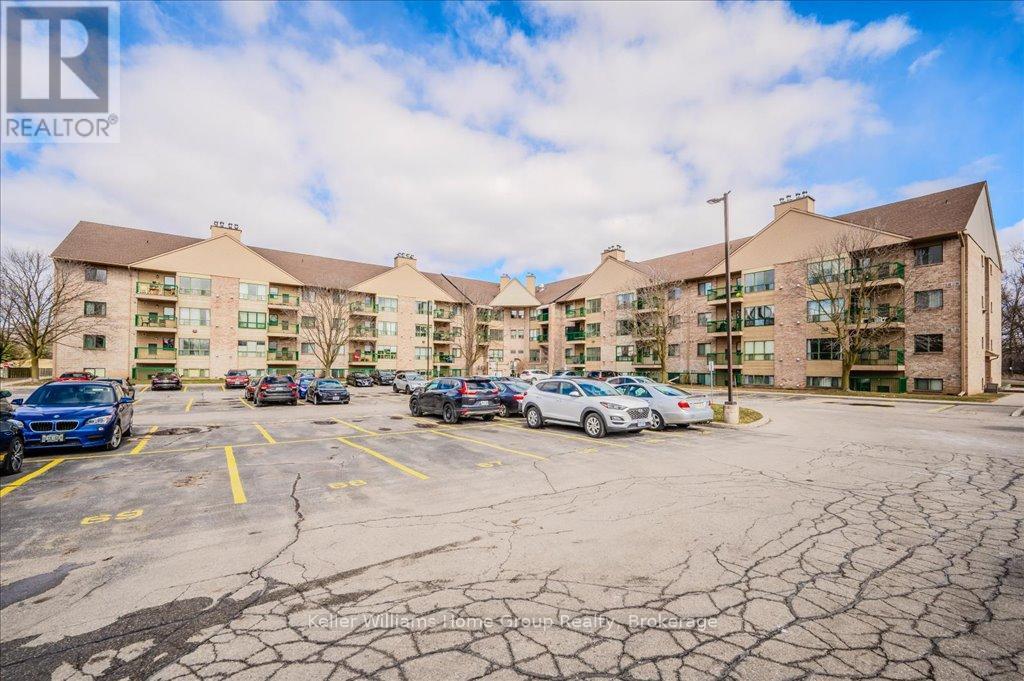 310 - 15 Hofstetter Avenue, Kitchener, Ontario  N2A 3Z7 - Photo 2 - X12045232
