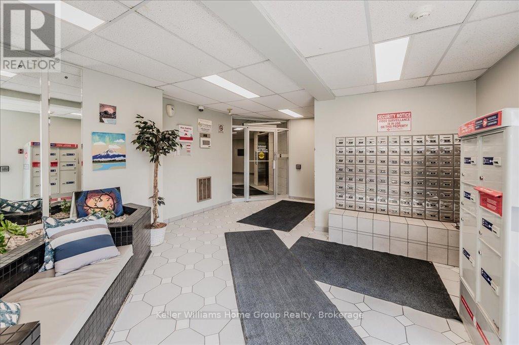 310 - 15 Hofstetter Avenue, Kitchener, Ontario  N2A 3Z7 - Photo 4 - X12045232