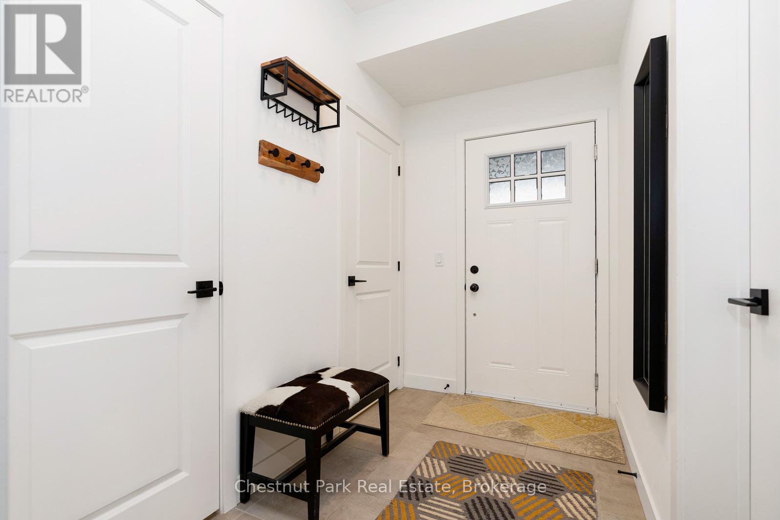 202 - 18 Beckwith Lane, Blue Mountains, Ontario  L9Y 3B6 - Photo 6 - X12045280