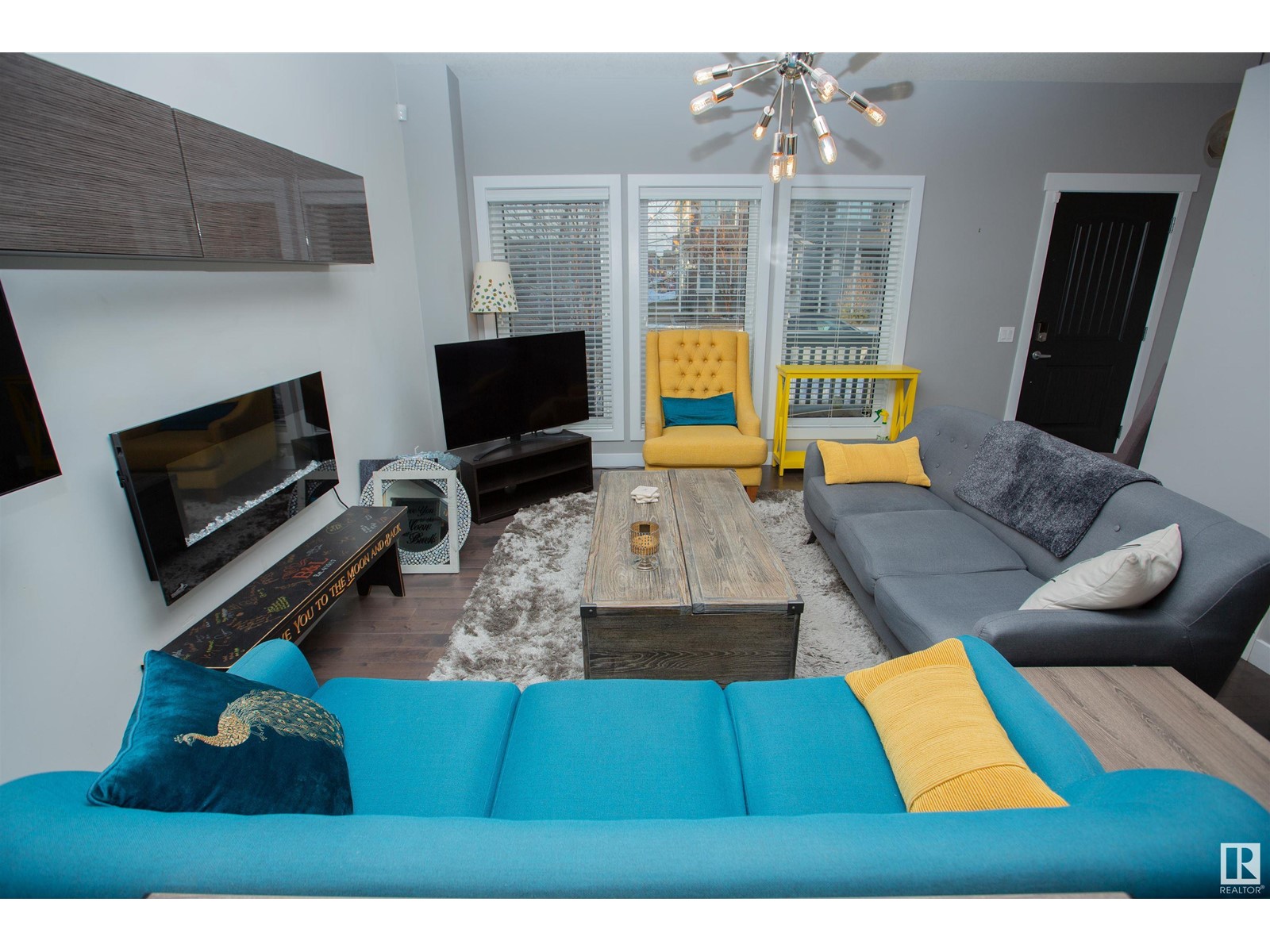 Property at 526 ORCHARDS BV SW image 4